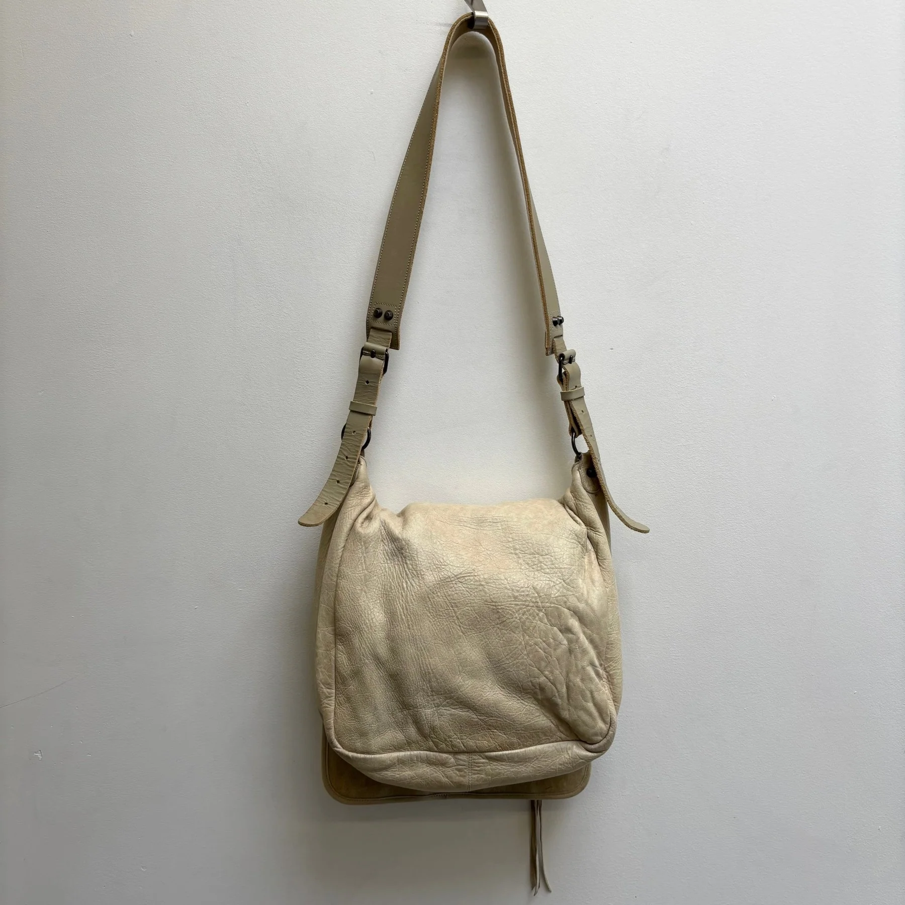 00s Balenciaga ‘The Day’ Leather Hobo Bag by Nicholas Ghesquiere - Image 2
