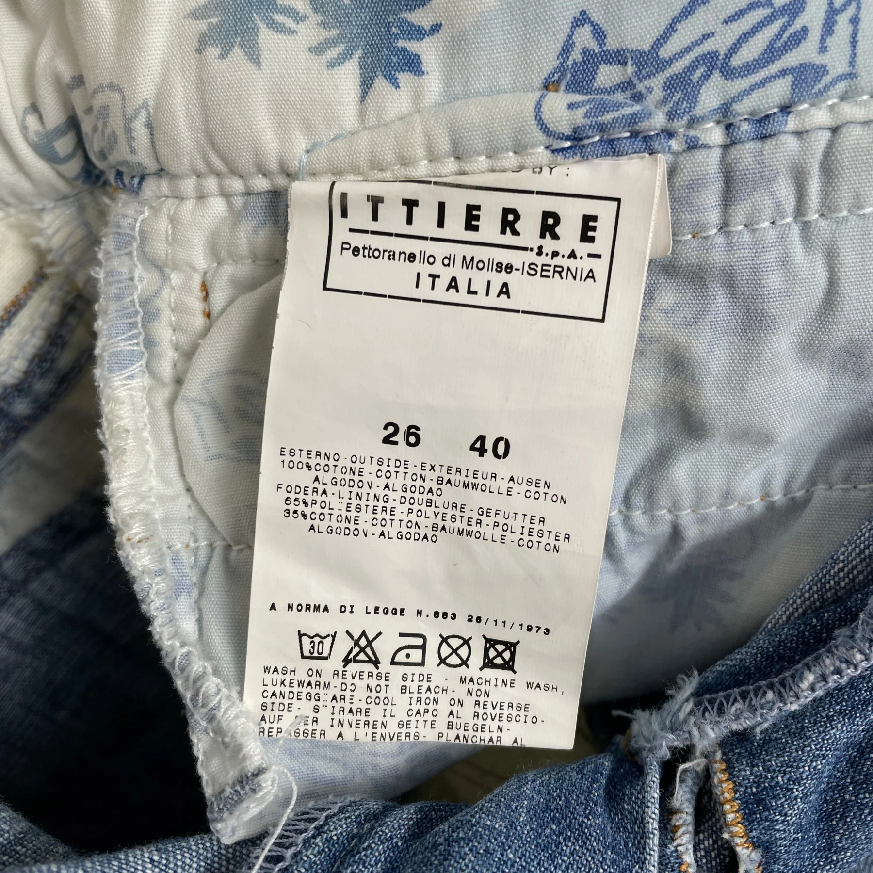00s Dolce & Gabanna Bleach Dye Denim Capris - Image 15