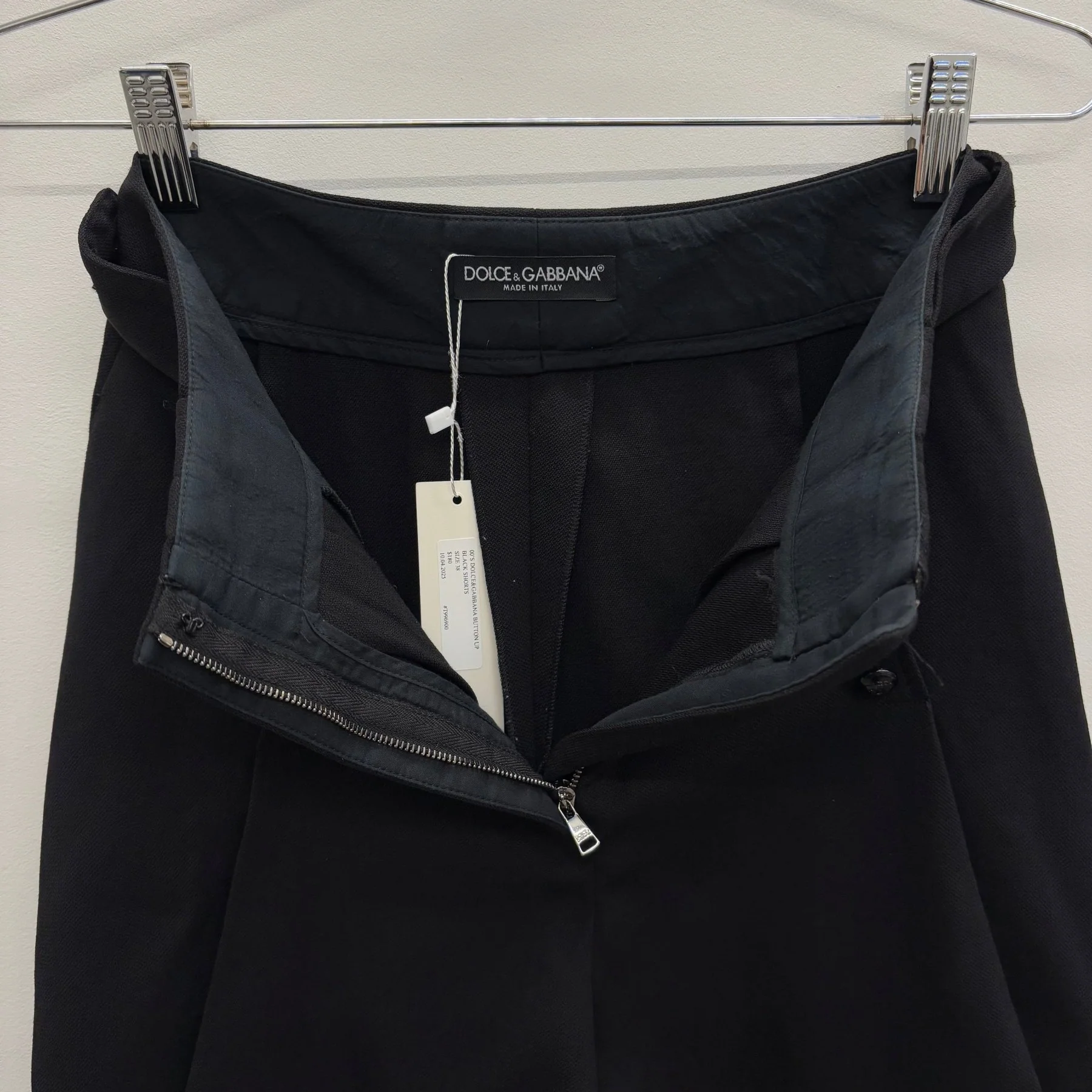 00s Dolce & Gabbana Button Up Black Shorts - Image 10