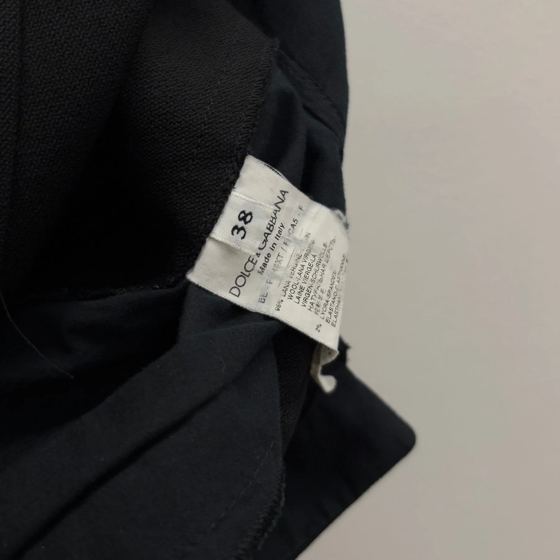 00s Dolce & Gabbana Button Up Black Shorts - Image 12