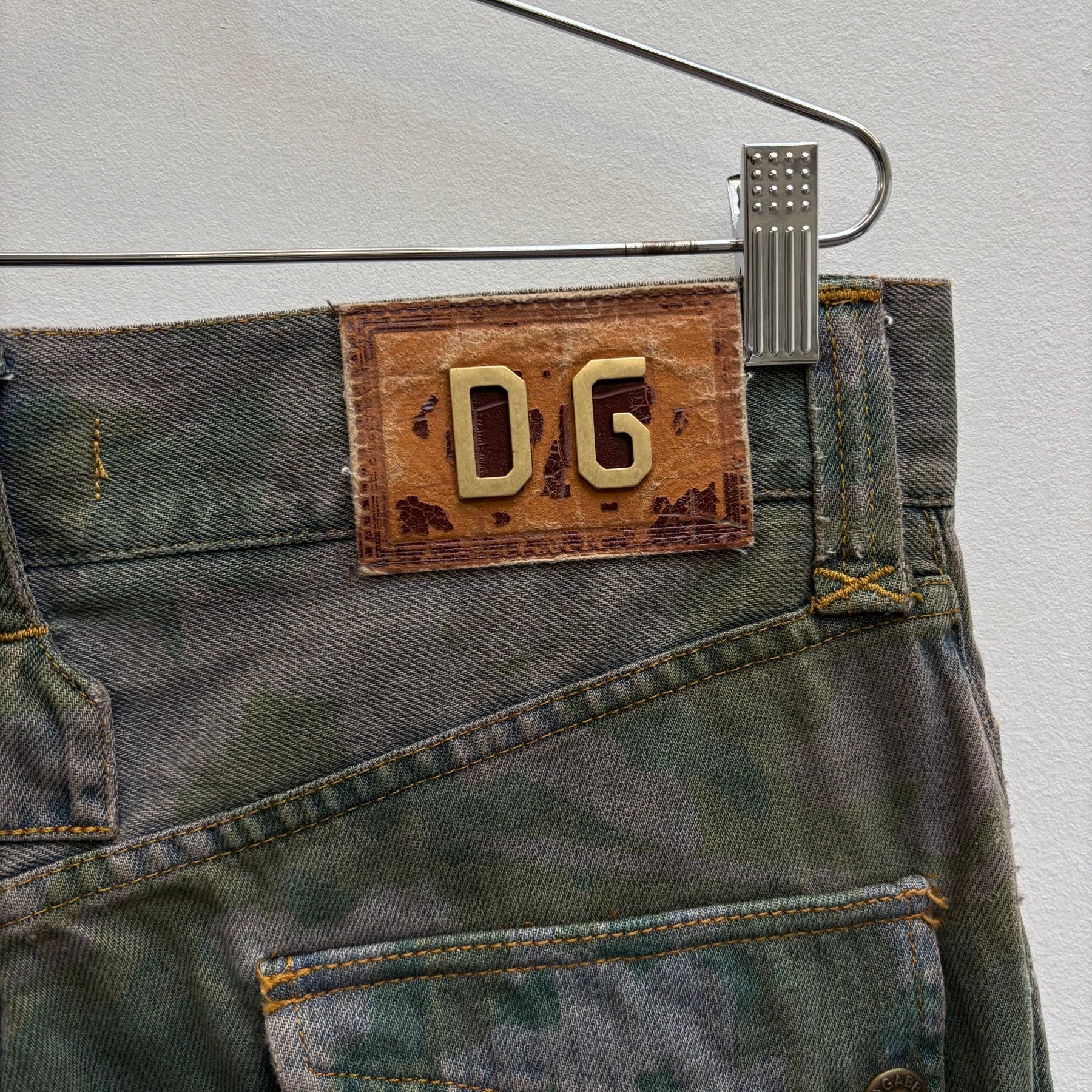 00s Dolce & Gabbana Camouflage Straight Jeans - Image 10