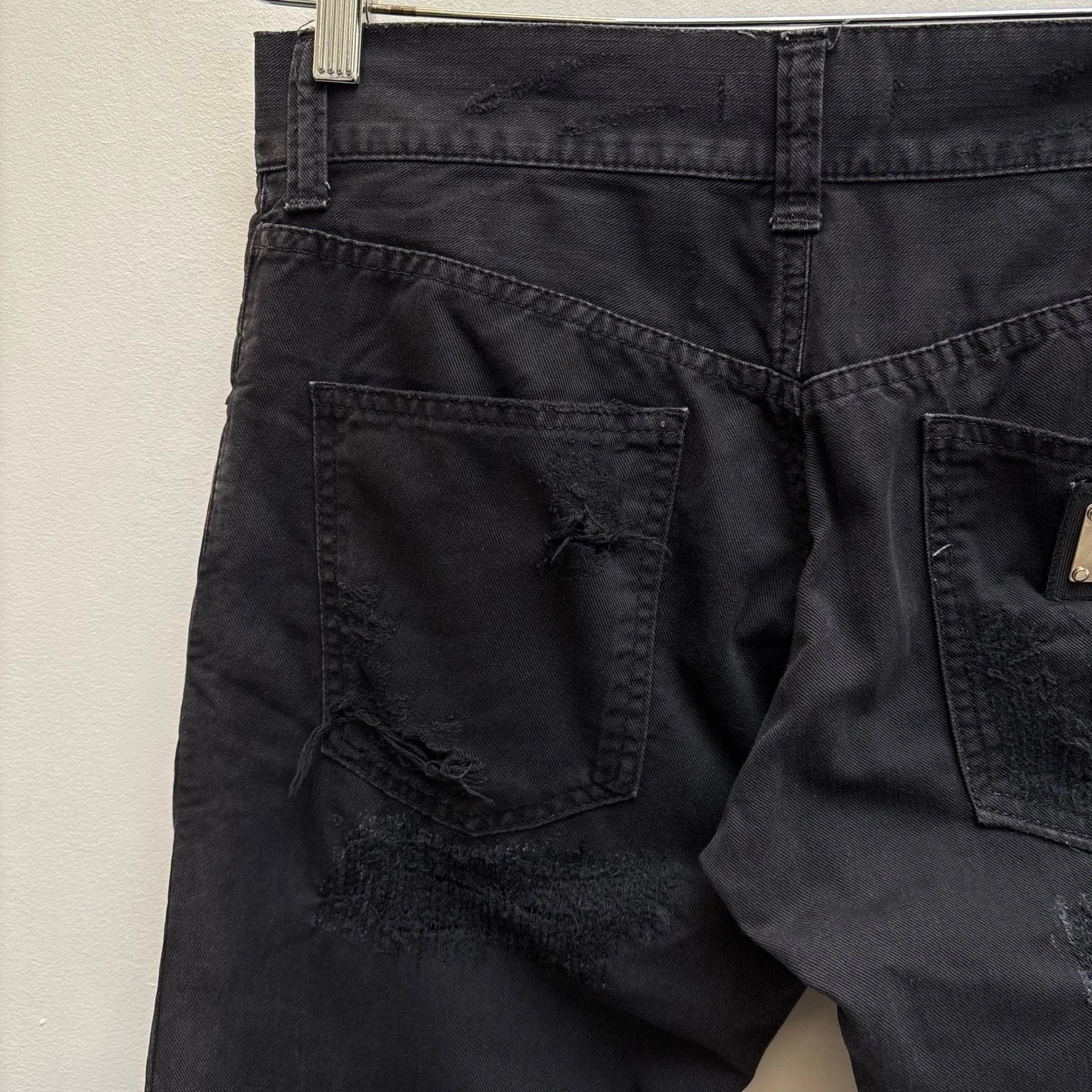 00s Dolce & Gabbana Cropped Distressed Jeans - Image 11