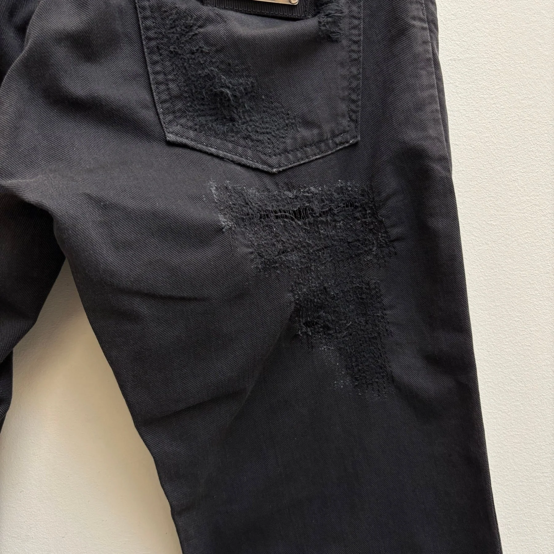 00s Dolce & Gabbana Cropped Distressed Jeans - Image 12