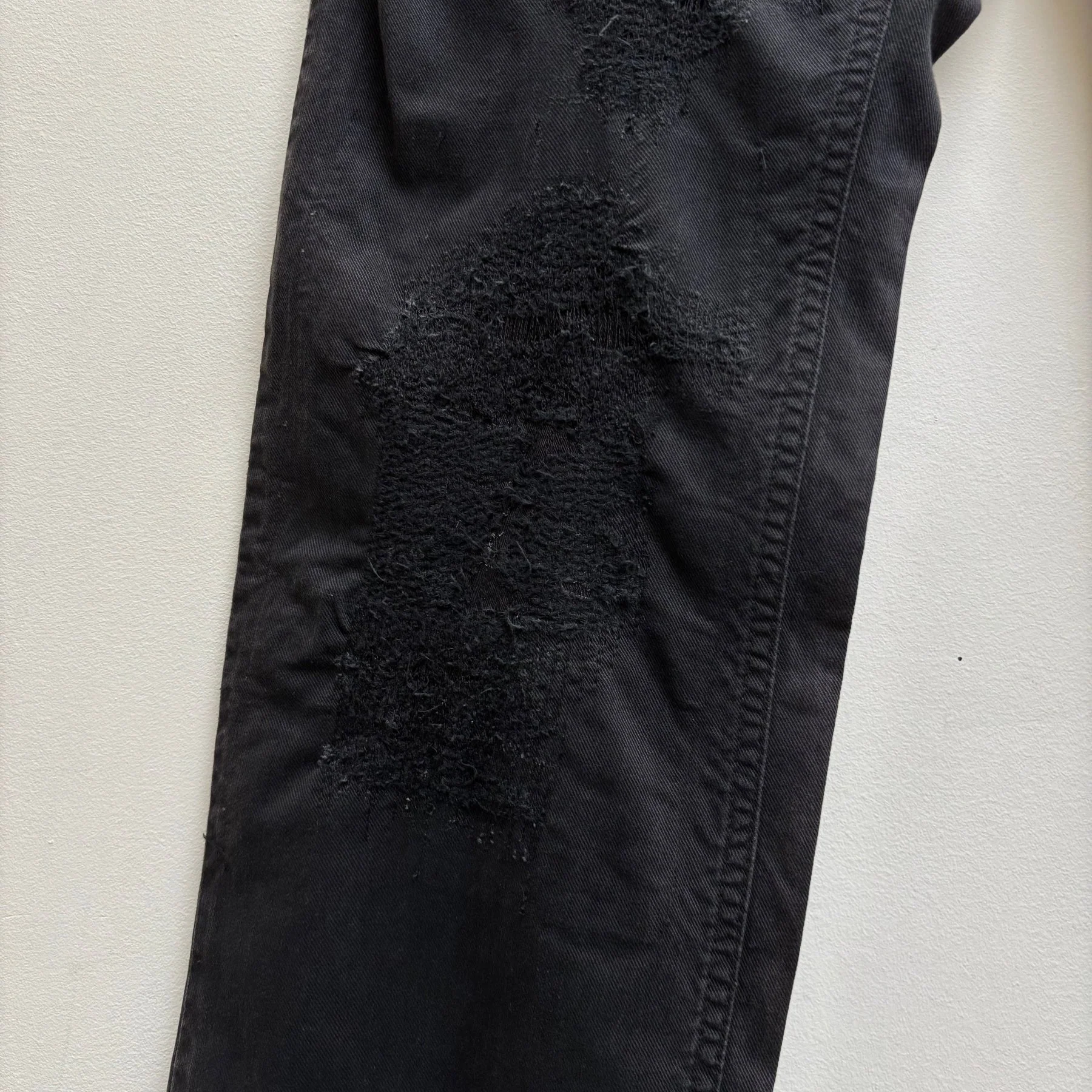 00s Dolce & Gabbana Cropped Distressed Jeans - Image 6