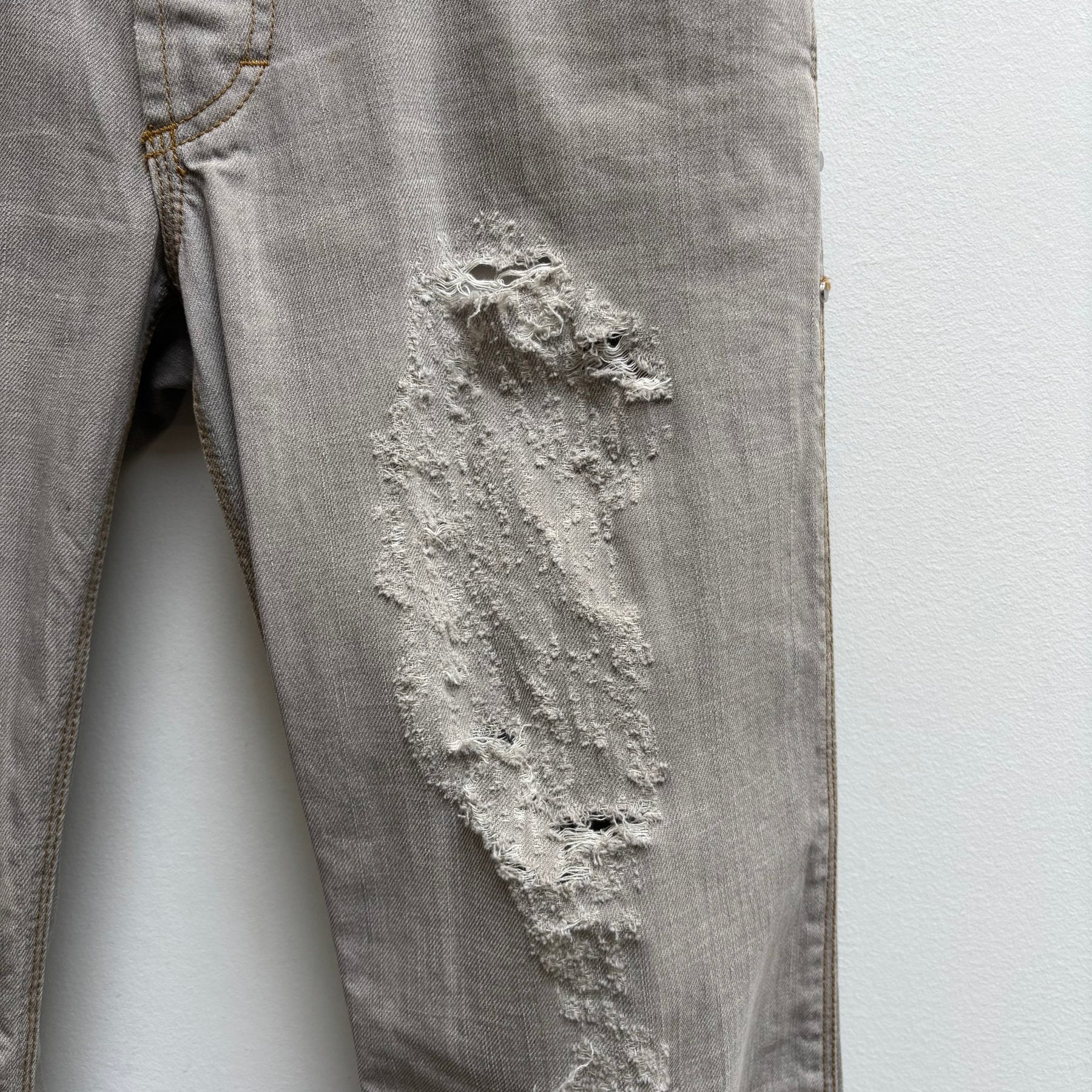 00s Dolce & Gabbana Distressed Ripped Jeans - Image 6