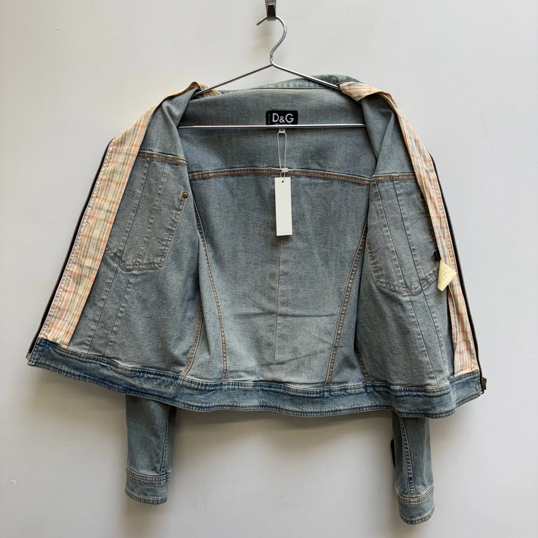 00s Dolce & Gabbana Light Wash Denim Zip-Up Jacket - Image 10