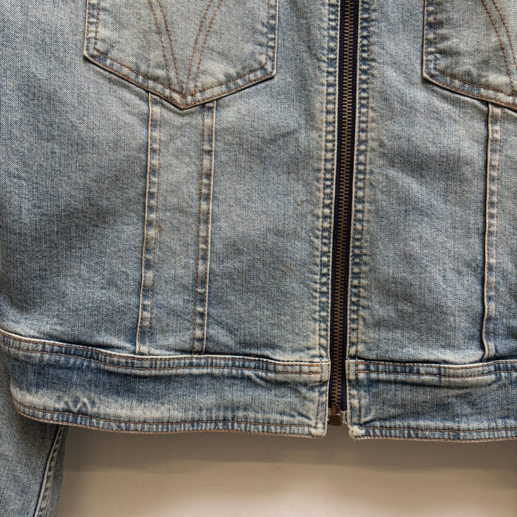 00s Dolce & Gabbana Light Wash Denim Zip-Up Jacket - Image 5