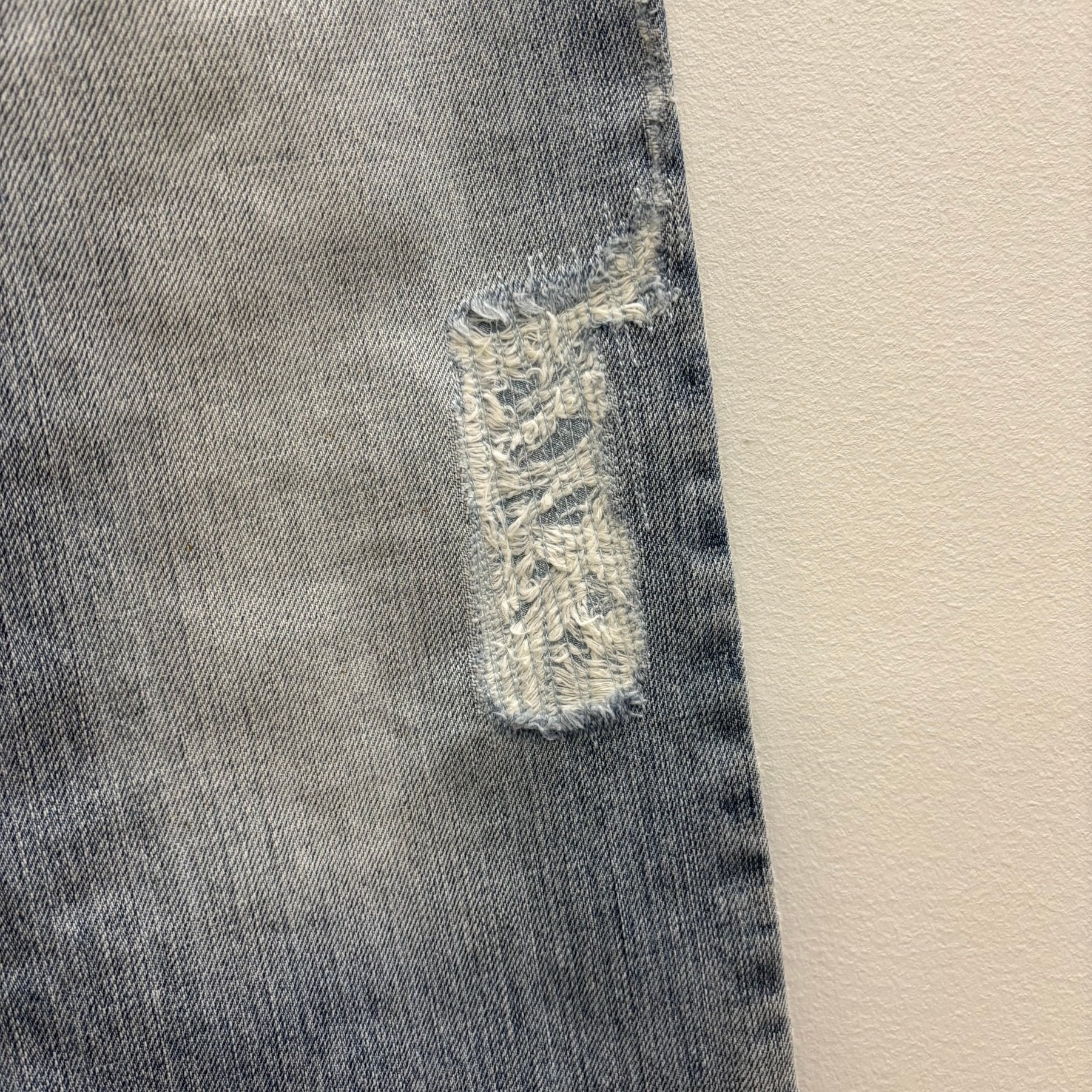 00s Dolce & Gabbana Paint Splattered Distressed Jeans - Image 9