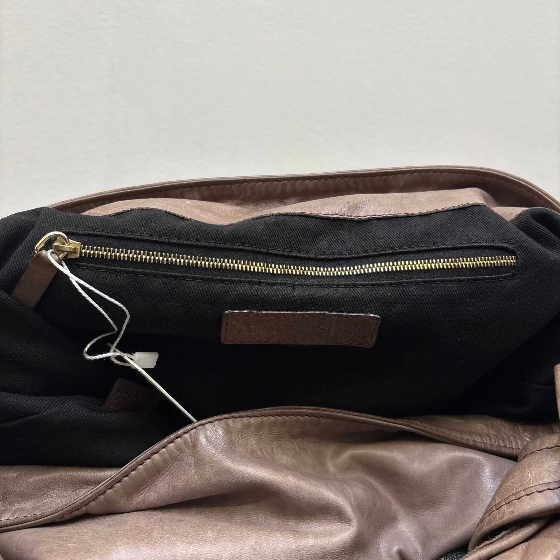 00s Givenchy Chain Strap Leather Hobo Bag - Image 15