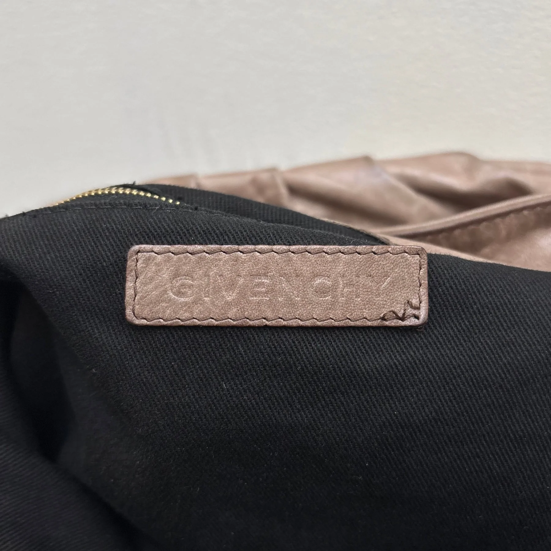 00s Givenchy Chain Strap Leather Hobo Bag - Image 18