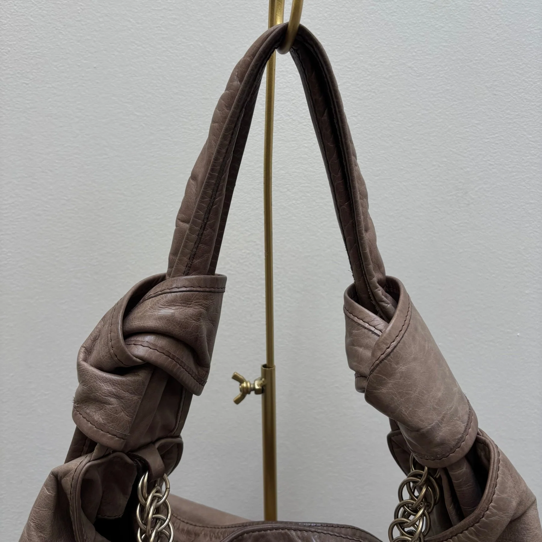 00s Givenchy Chain Strap Leather Hobo Bag - Image 7