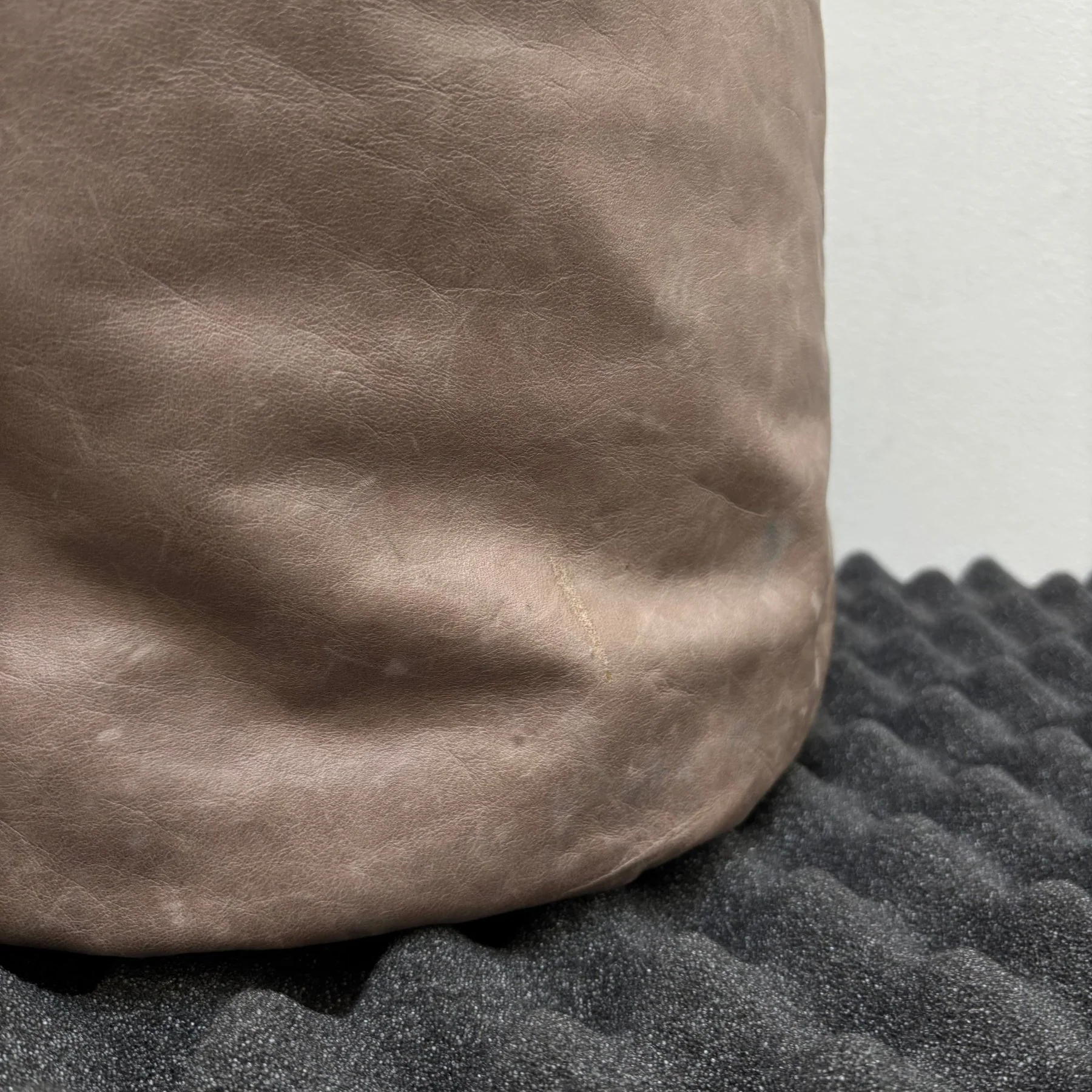 00s Givenchy Chain Strap Leather Hobo Bag - Image 9