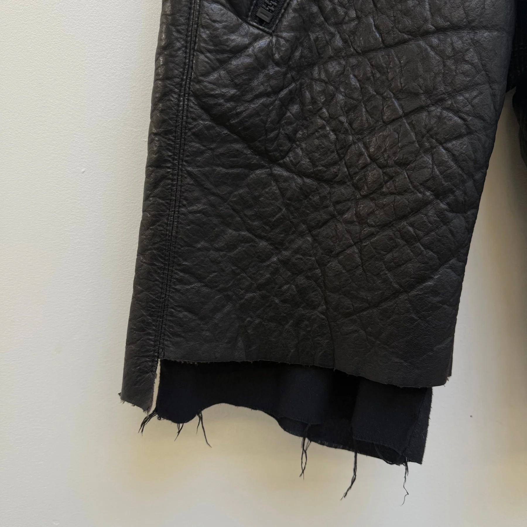 00s Le Grande Bleu (L.G.B.) Layered Deer Leather Shorts - Image 5