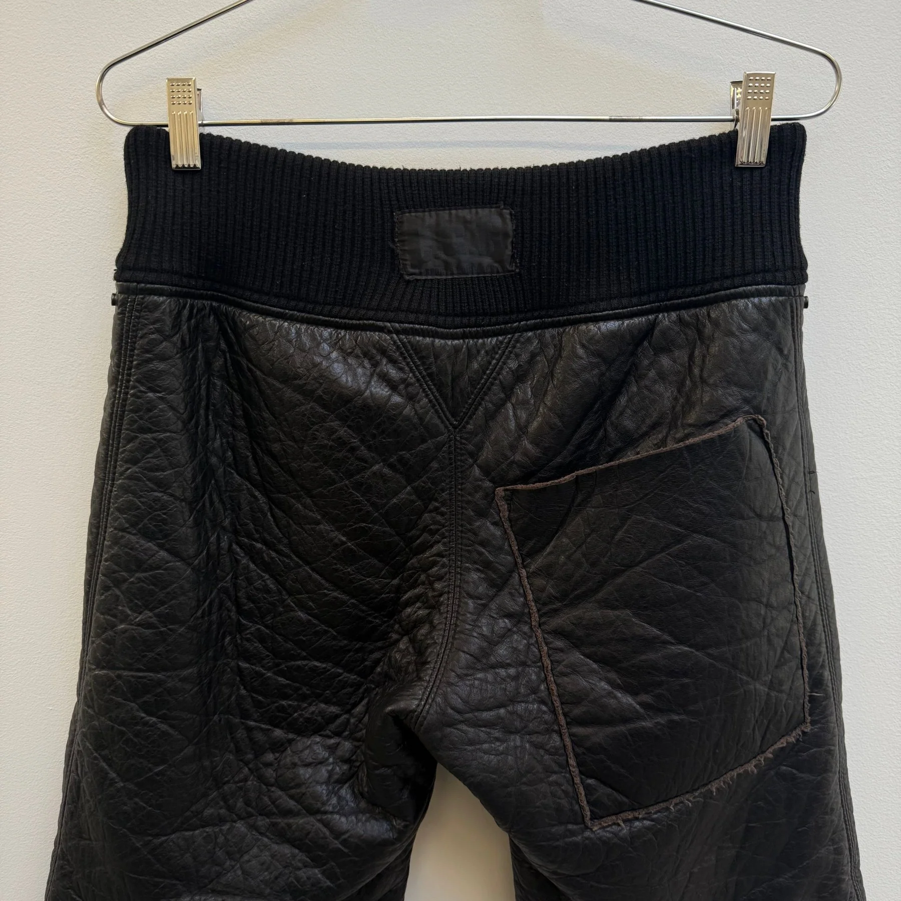00s Le Grande Bleu (L.G.B.) Layered Deer Leather Shorts - Image 6
