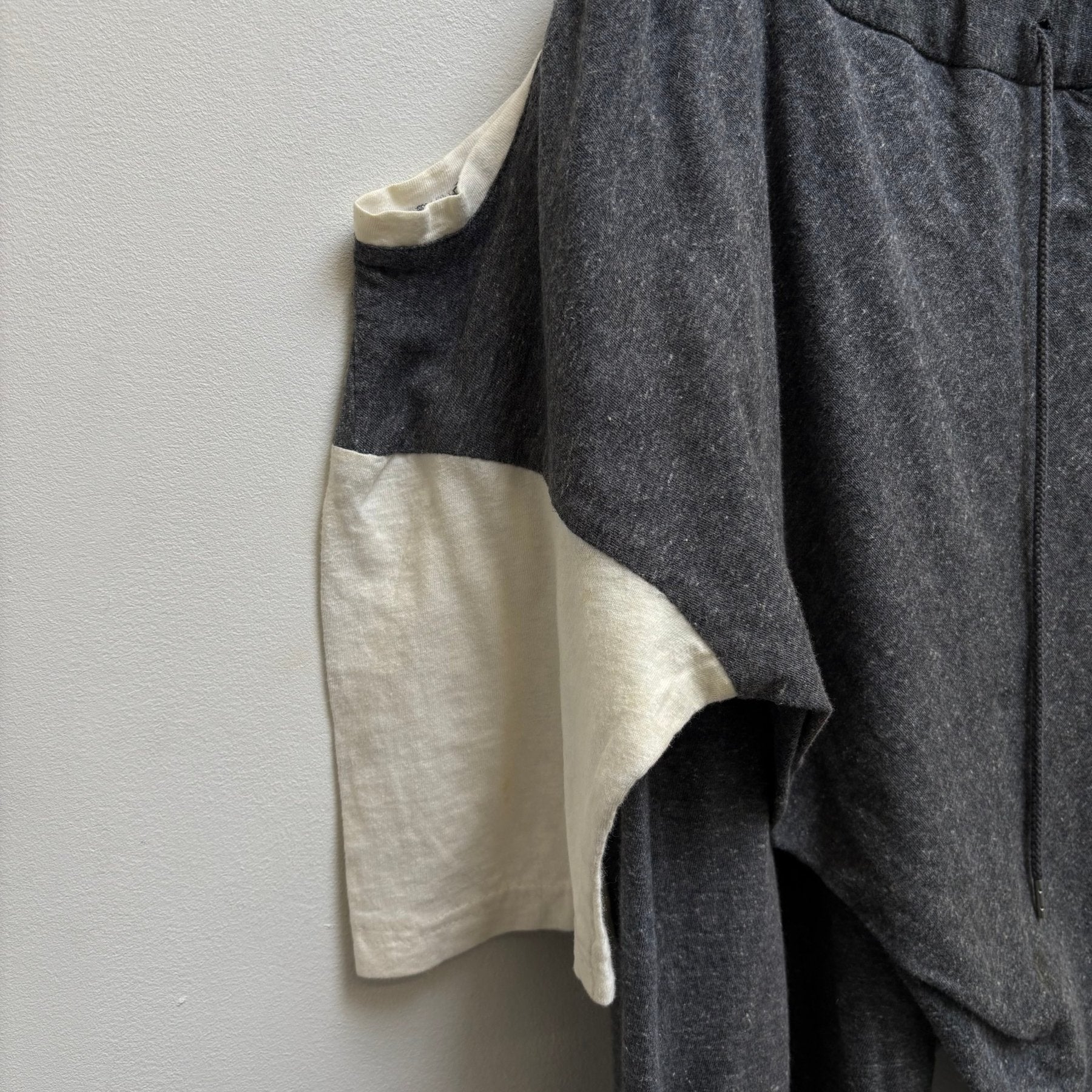00s Mihara Yasuhiro Drop Crotch T-Shirt Cropped Sweats - Image 4