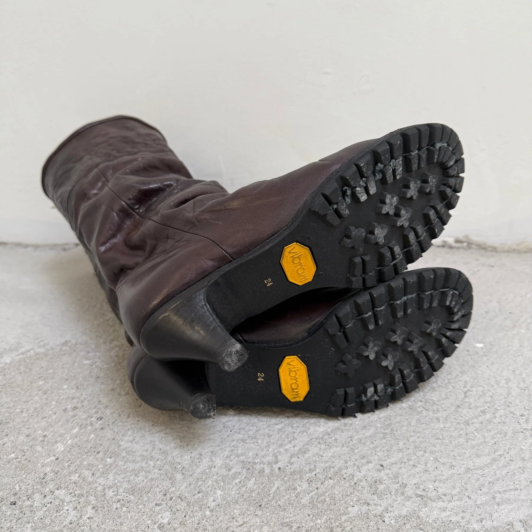 00s Mihara Yasuhiro Wrinkled Boots - Image 5