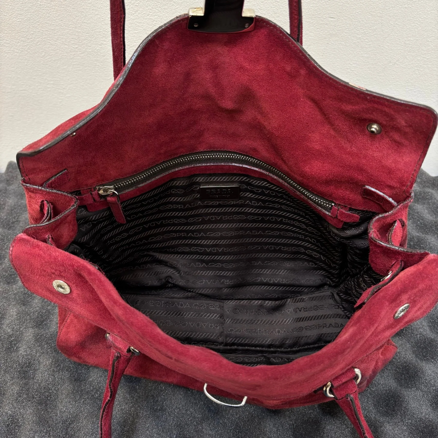 00s Prada Suede Camoscio Shoulder Bag - Image 8
