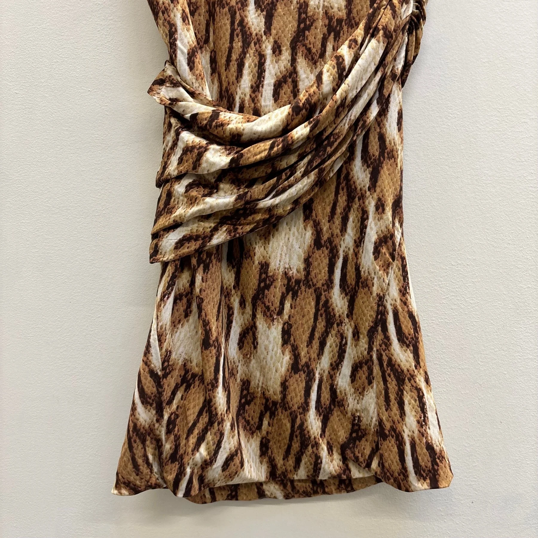 00s Roberto Cavalli Asymmetrical Animal Print Mini Dress - Image 10
