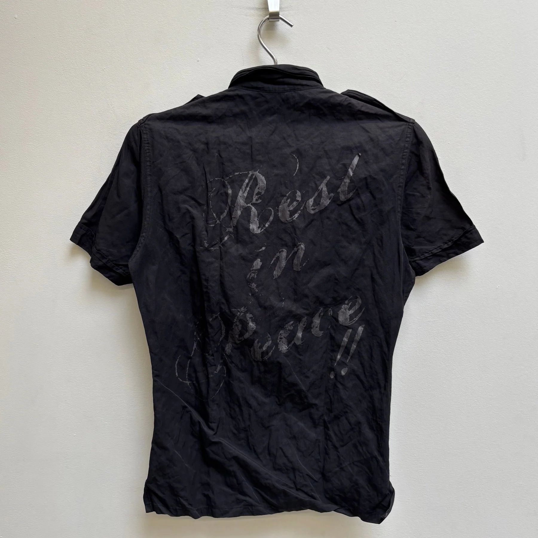 00s Shellac ‘Rest In Peace’ Back Graphic Button Up T-Shirt - Image 2