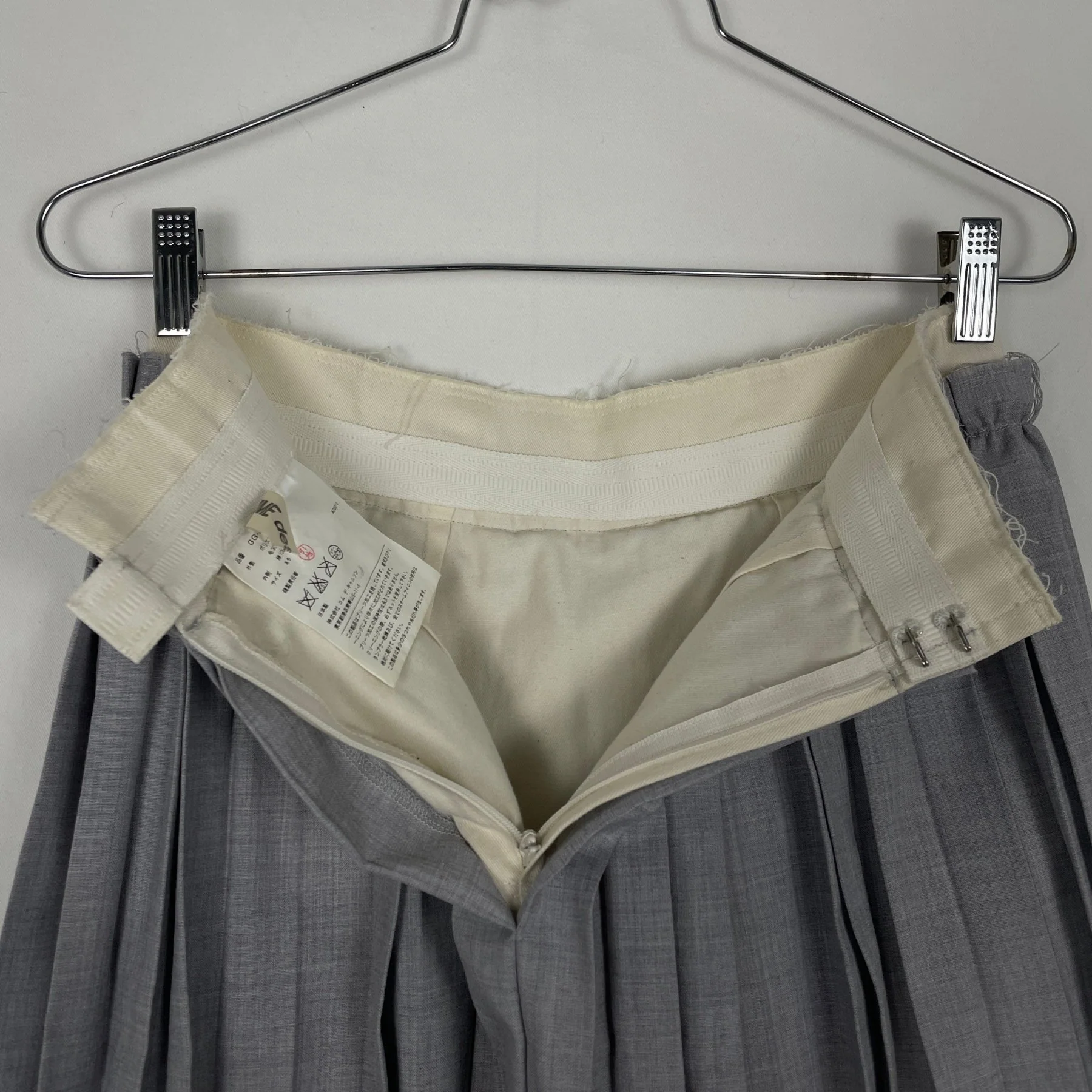2010 Comme Des Garcons Pleated Skirt - Image 7