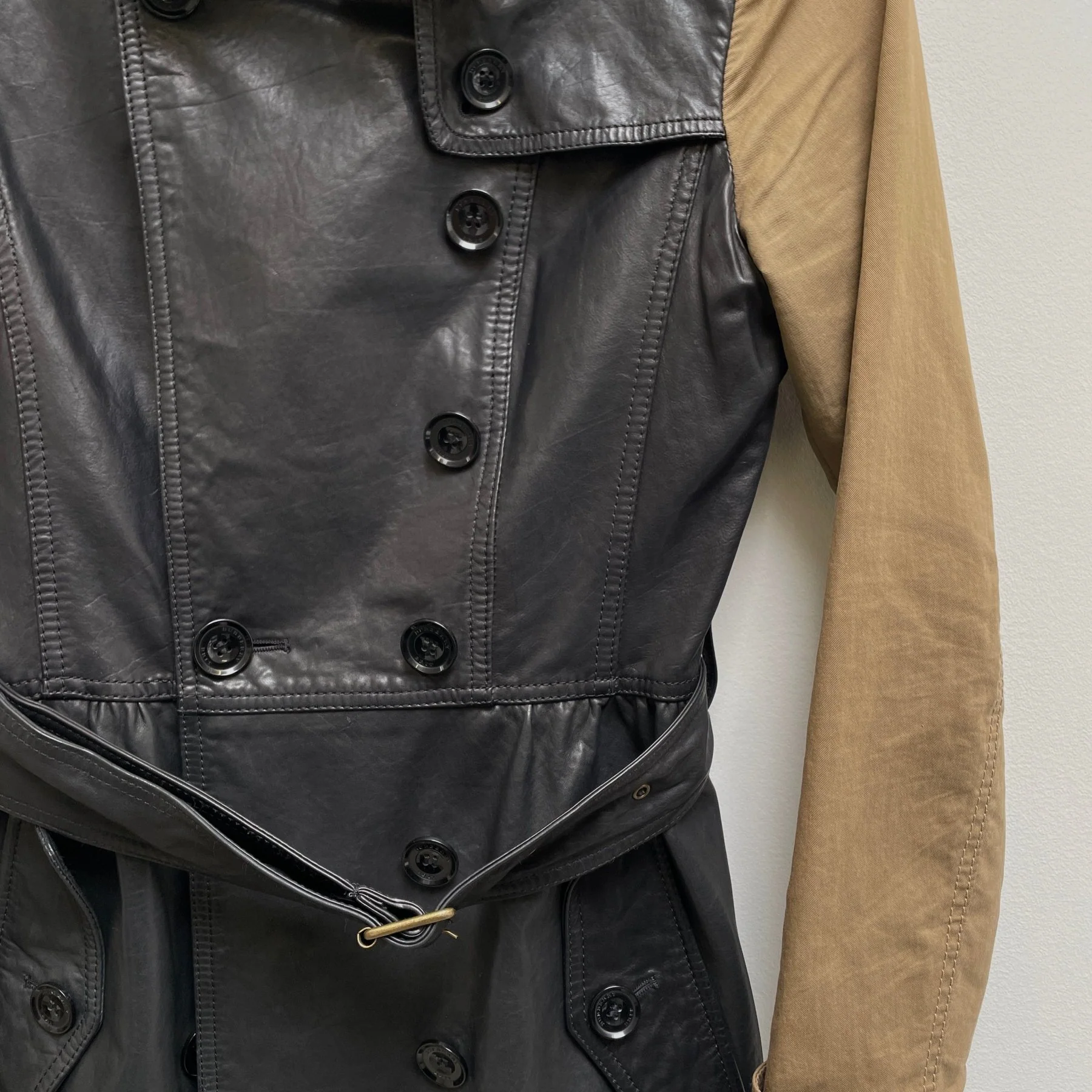 2010s Burberry Hybrid Calf Leather Short Trench Coat - Image 6