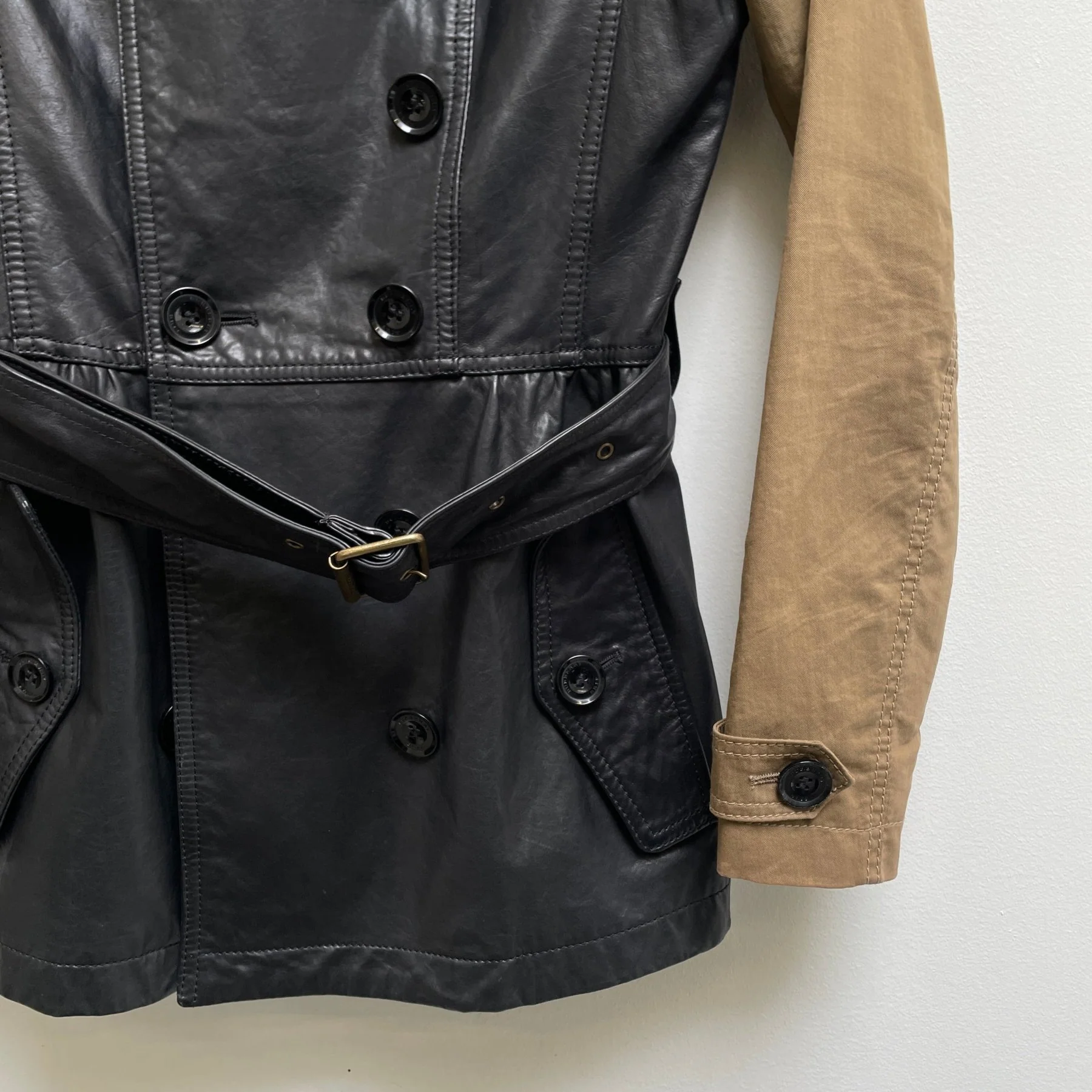 2010s Burberry Hybrid Calf Leather Short Trench Coat - Image 7