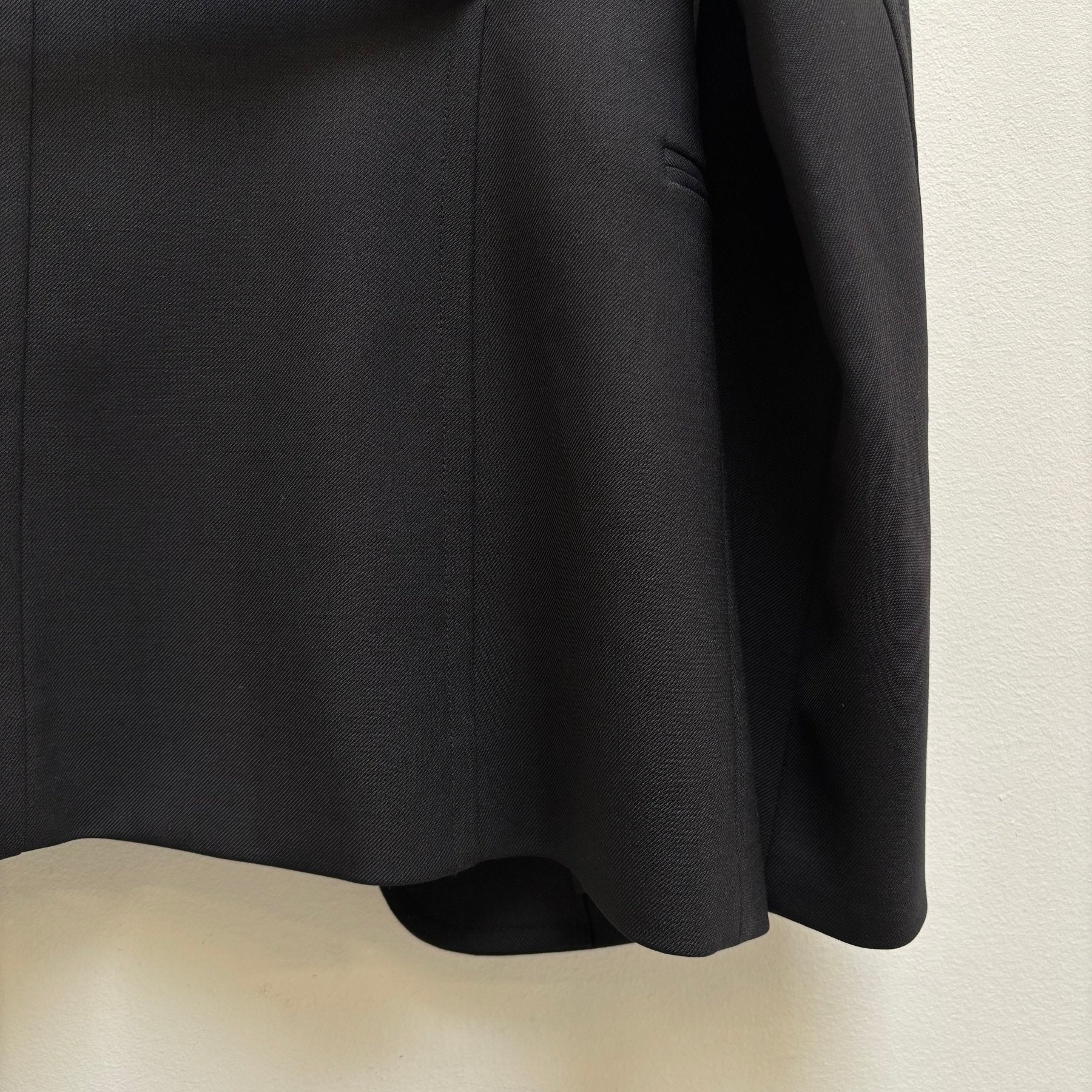 2010s Helmut Lang Tailored Blazer - Image 9