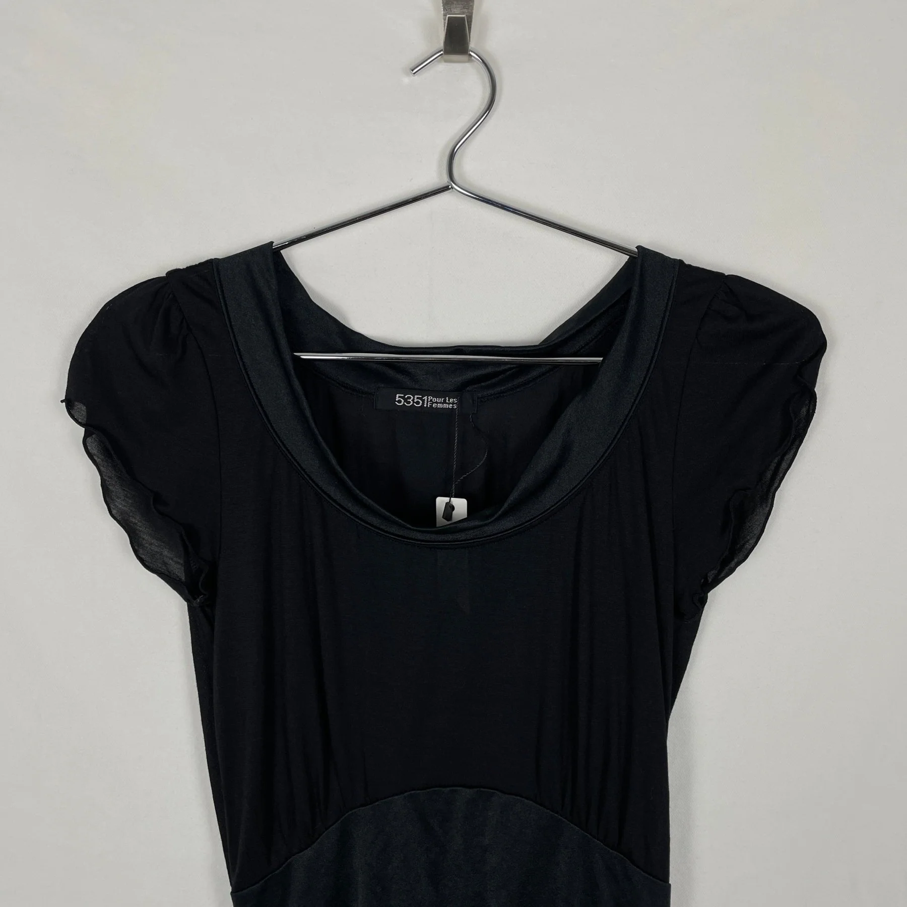 5351 Pour Les Femmes Cap Sleeve Dress - Image 3