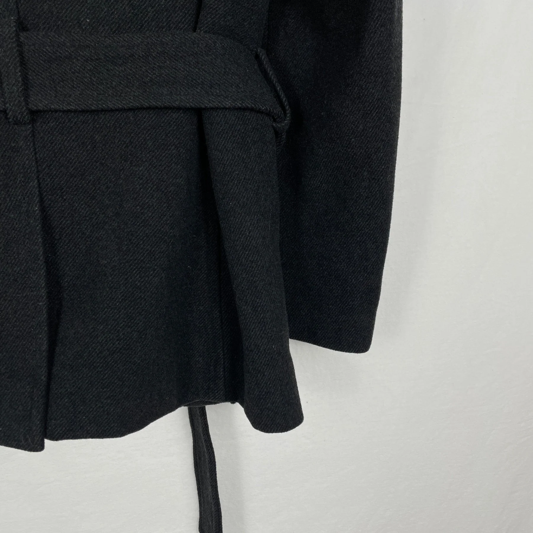 5351 Pour Les Hommes Fur Collar Coat - Image 8