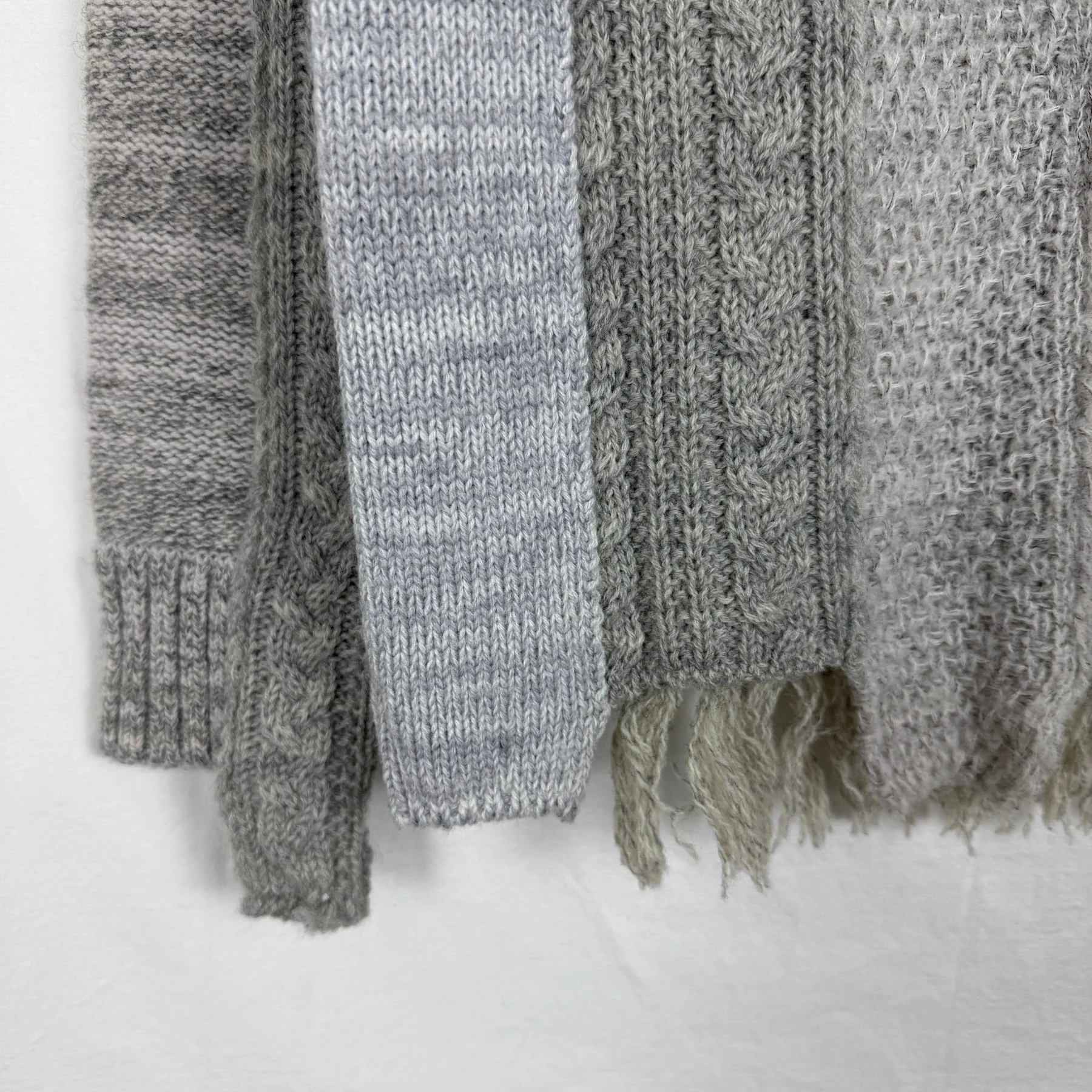 5351 Pour Les Hommes Cable Knit Sweater - Image 3