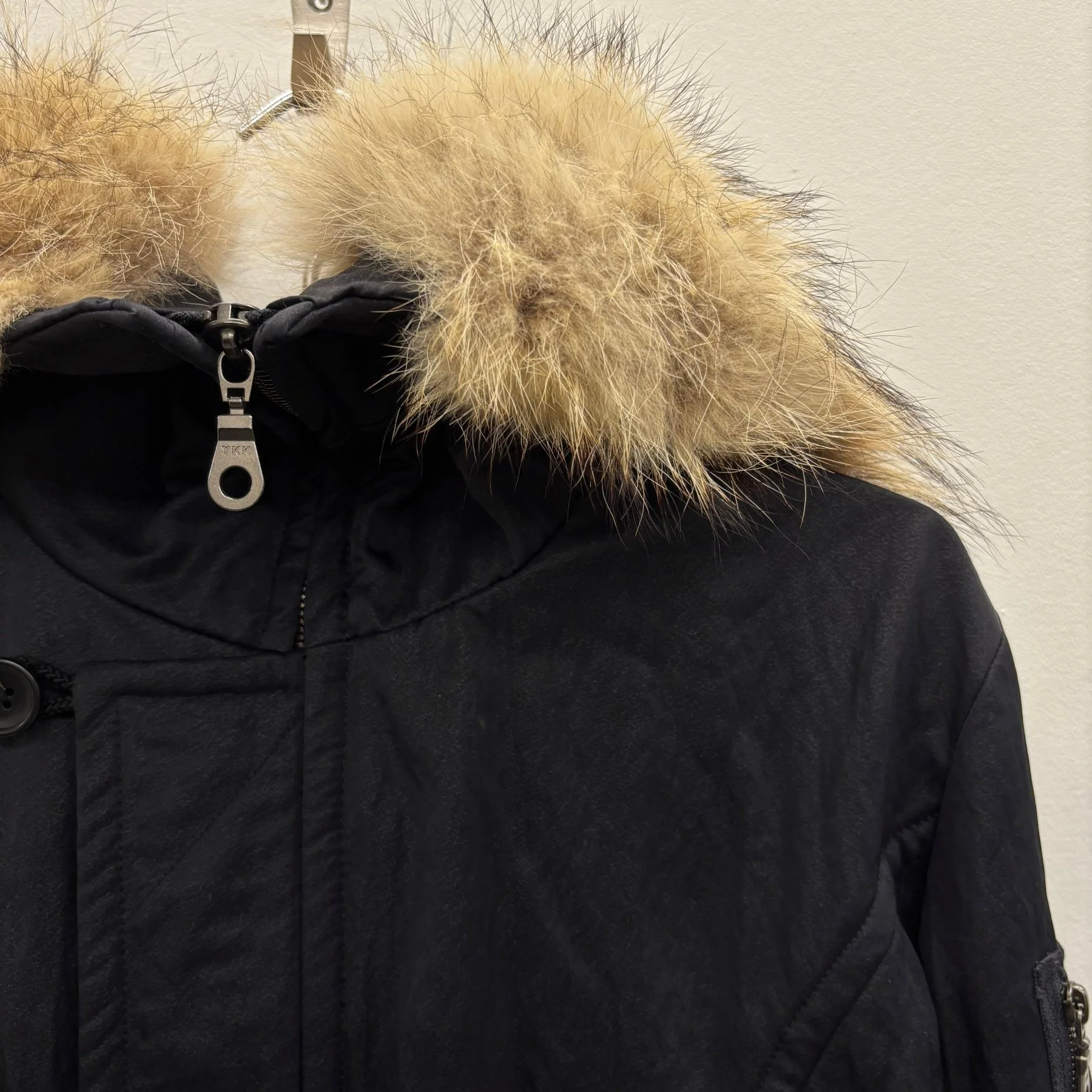 5351 Pour Les Hommes Fur Hooded Bomber Jacket - Image 3