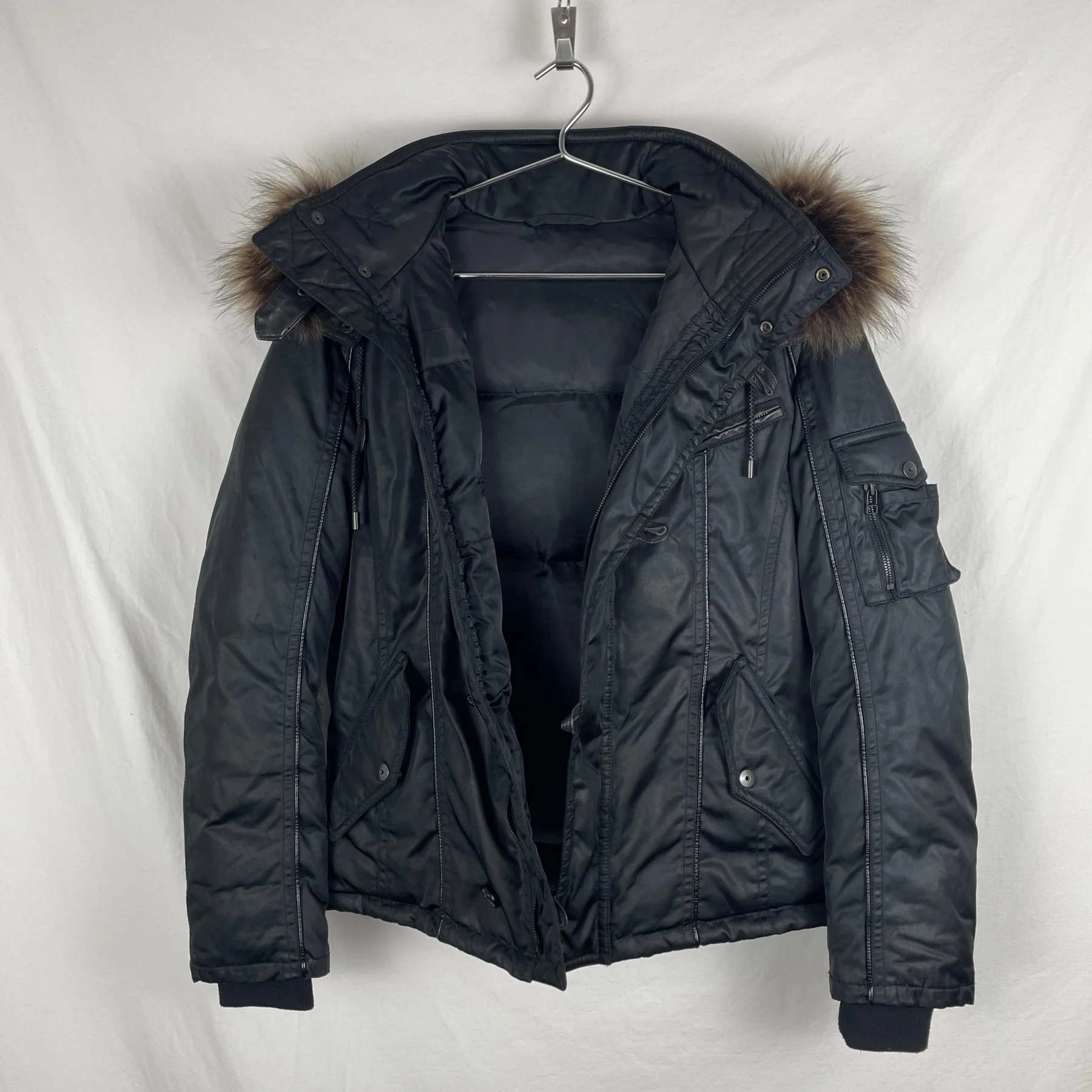 5351 Pour Les Hommes Fur Hooded Jacket - Image 3