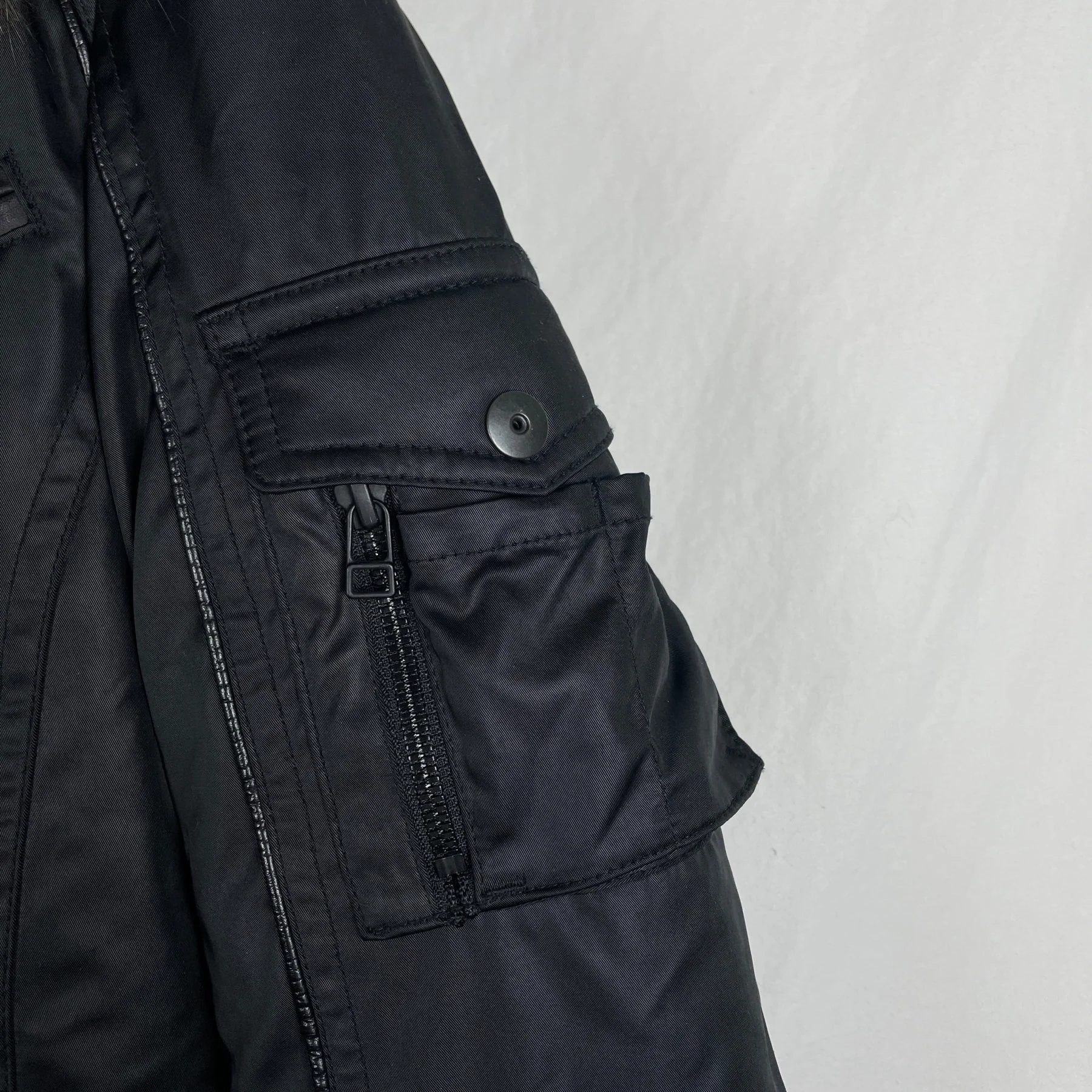 5351 Pour Les Hommes Fur Hooded Jacket - Image 8