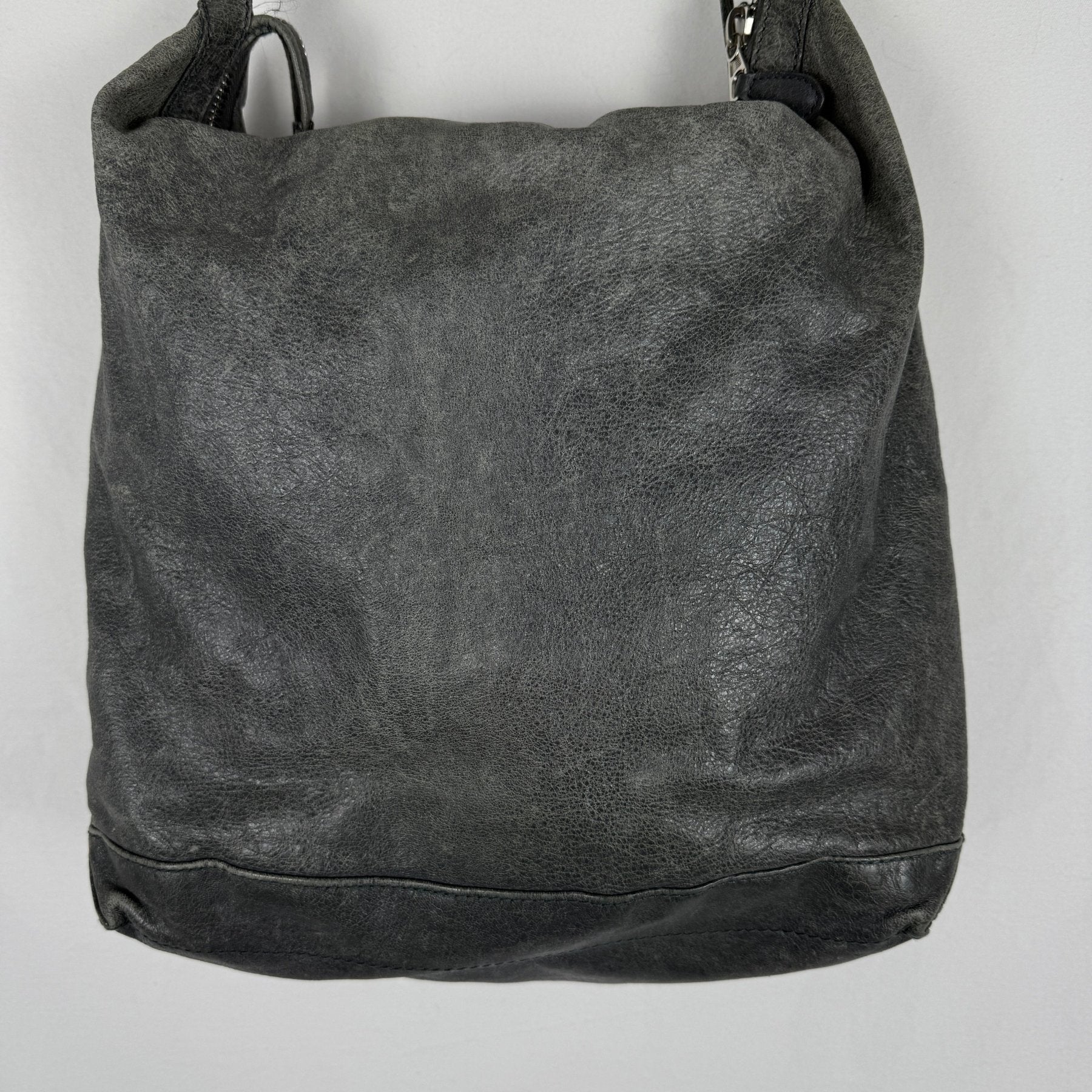 Balenciaga Bag Hobo Day Bag - Image 9