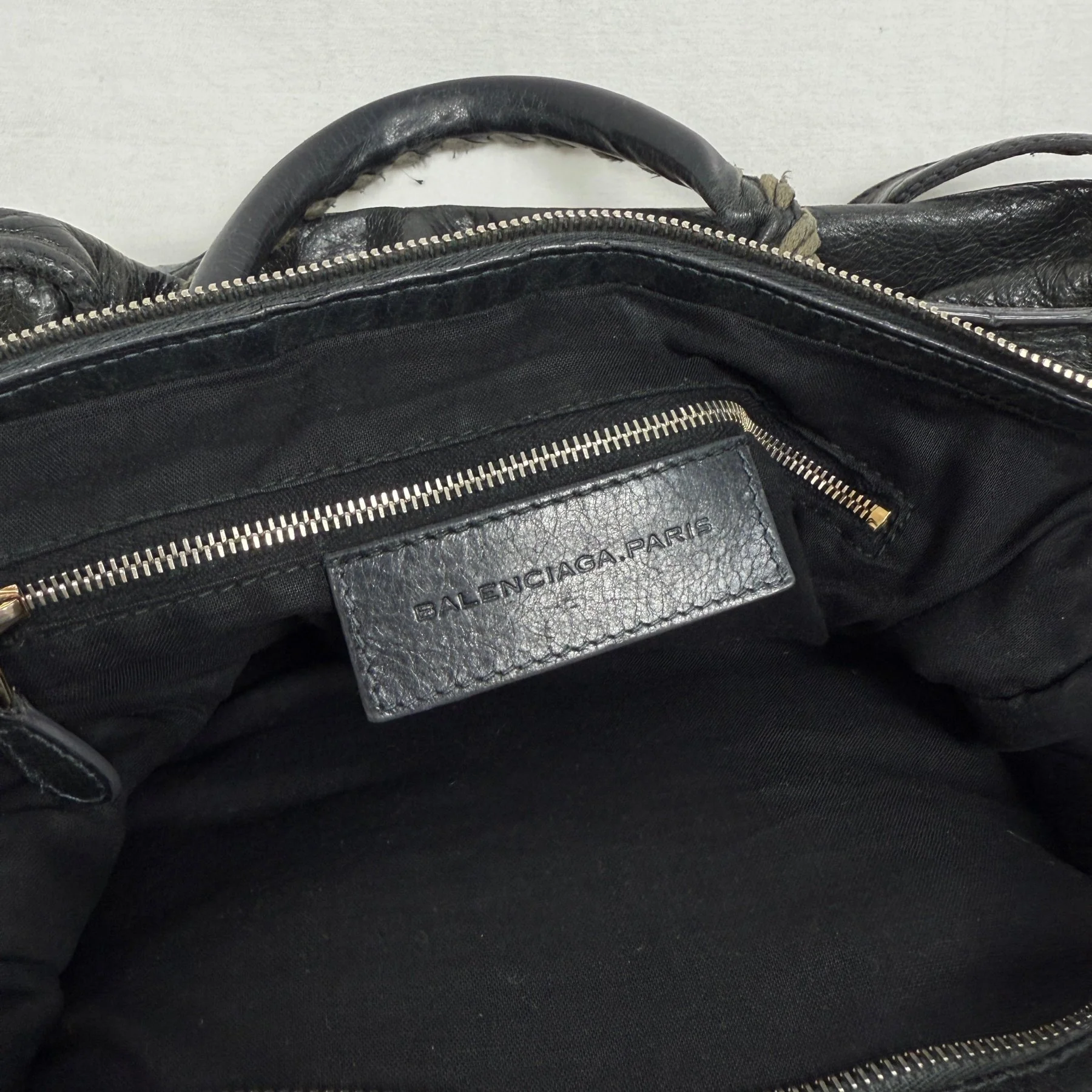 Balenciaga City Leather Handbag - Image 11