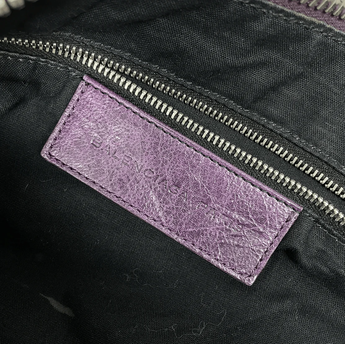 Balenciaga Day Bag - Image 9