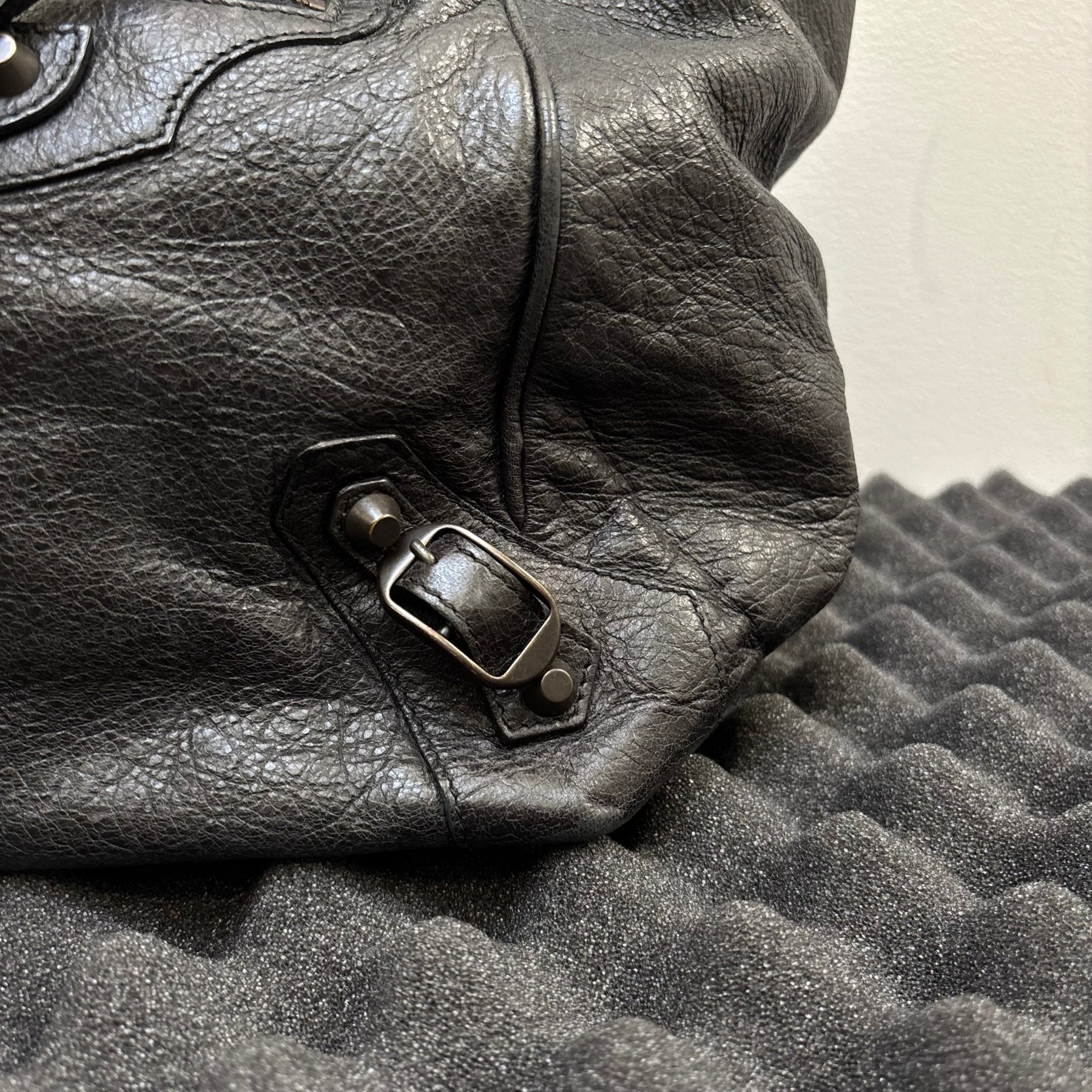 Balenciaga Leather Sunday Editors Leather Handbag - Image 12