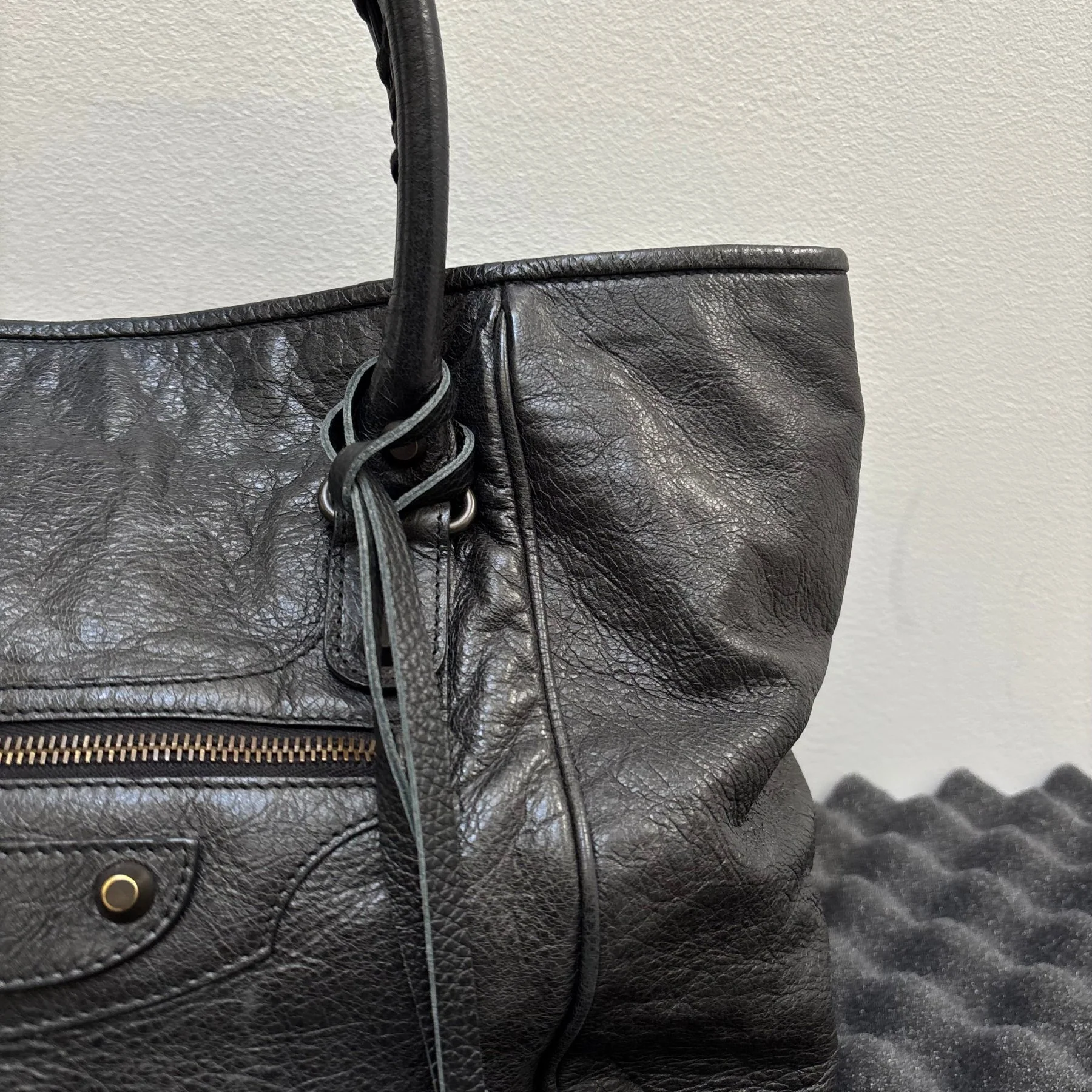 Balenciaga Leather Sunday Editors Leather Handbag - Image 4