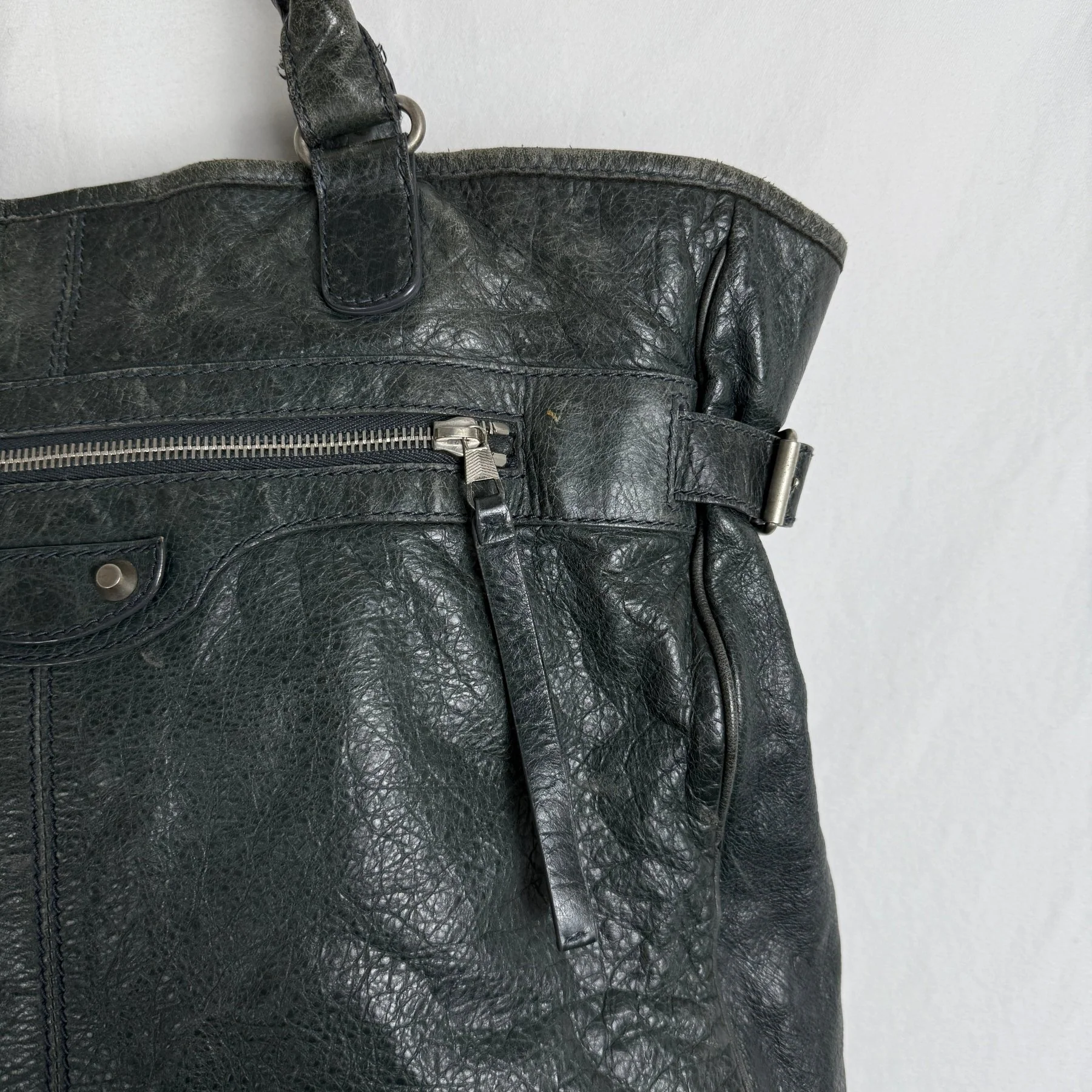 Balenciaga Hexagon Leather Tote Bag - Image 4