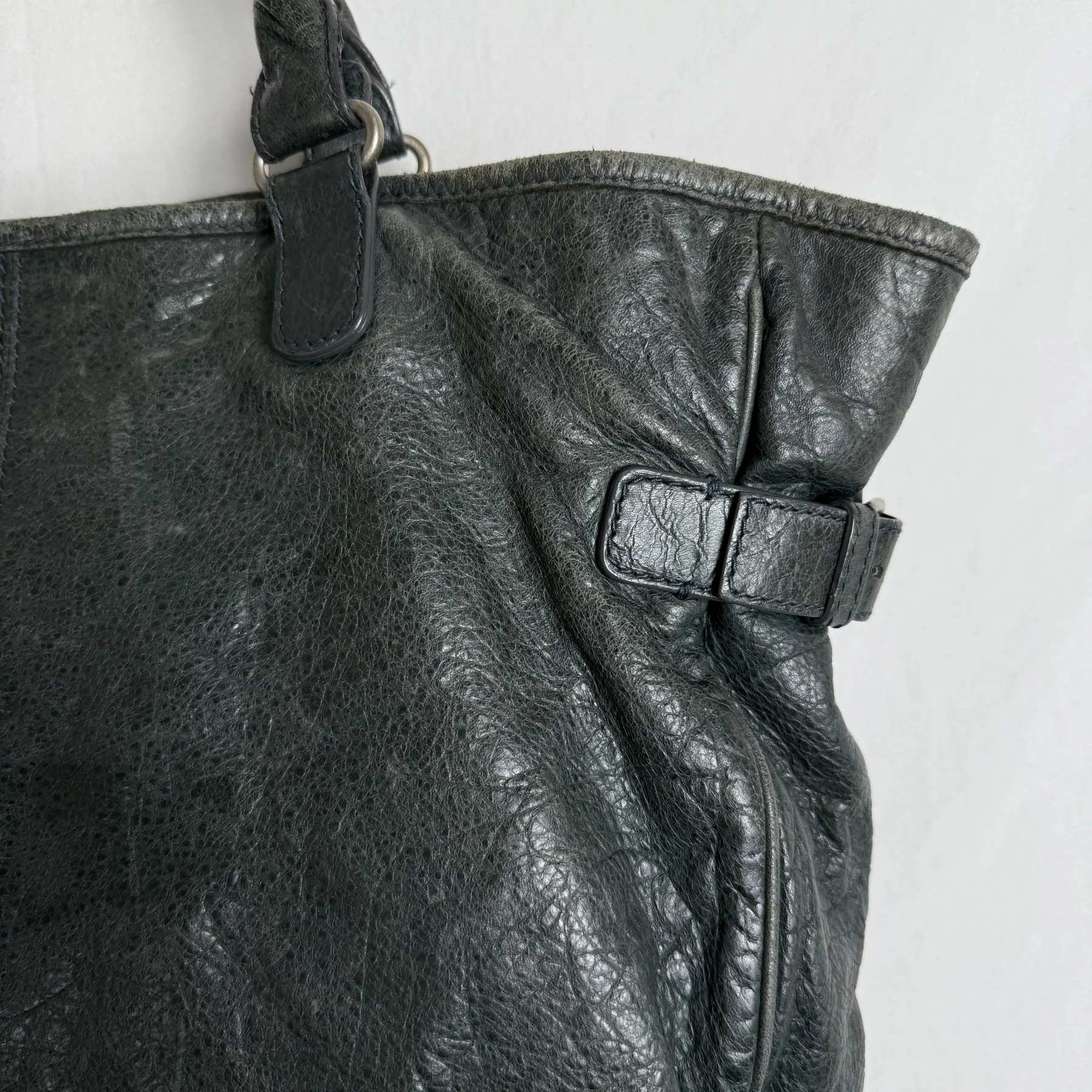 Balenciaga Hexagon Leather Tote Bag - Image 6