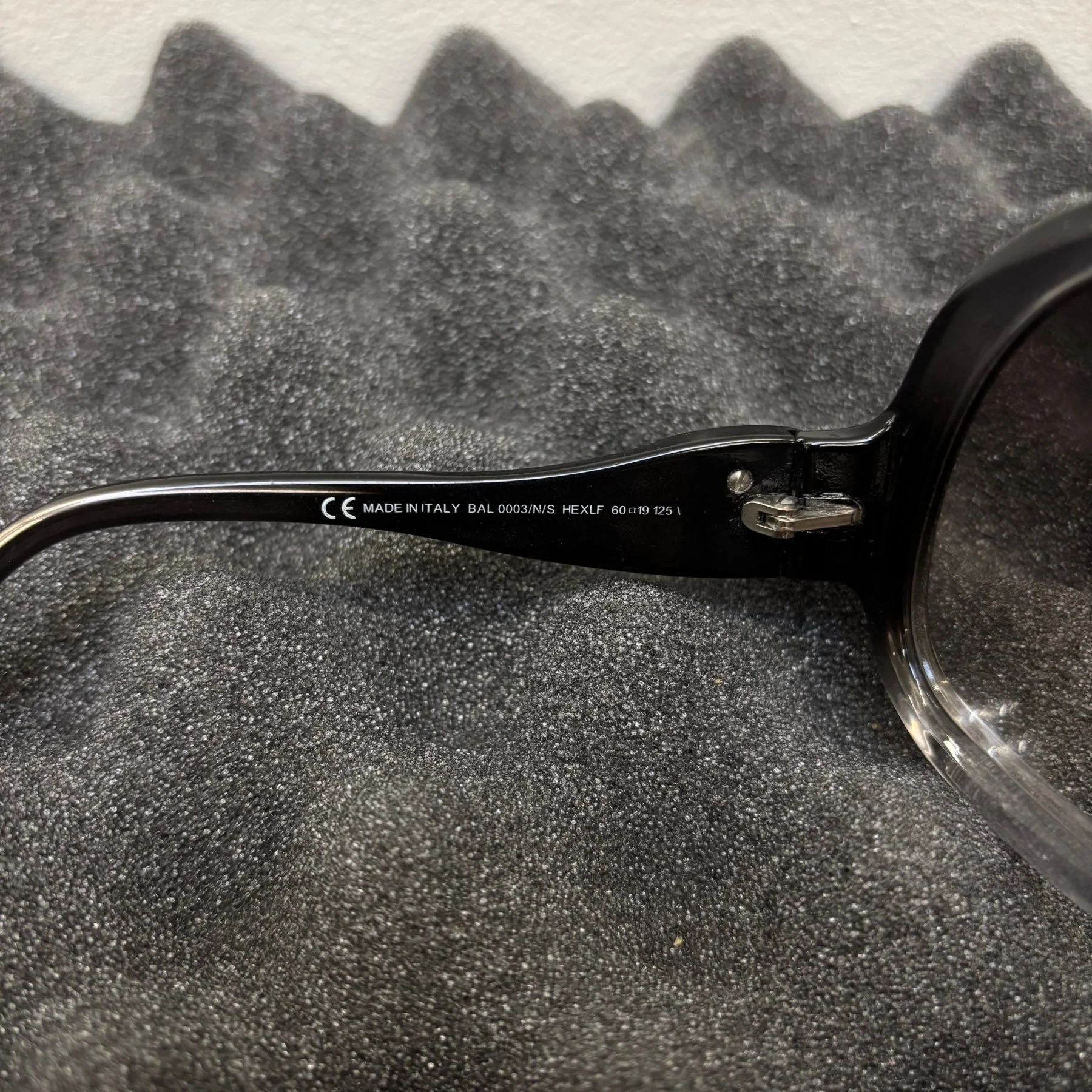 Balenciaga Oversized Gradient Glasses - Image 7