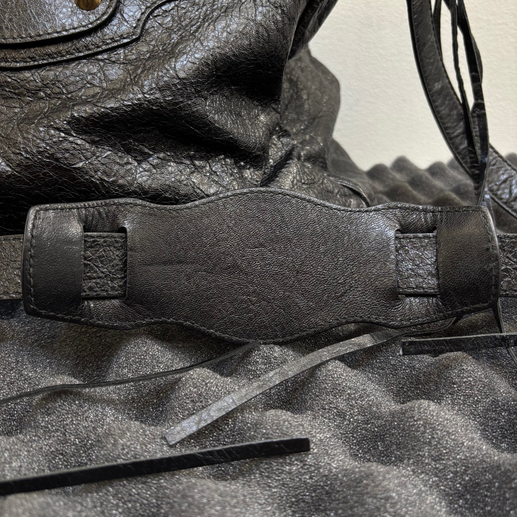 Balenciaga Velo Motocross Leather Handbag - Image 14