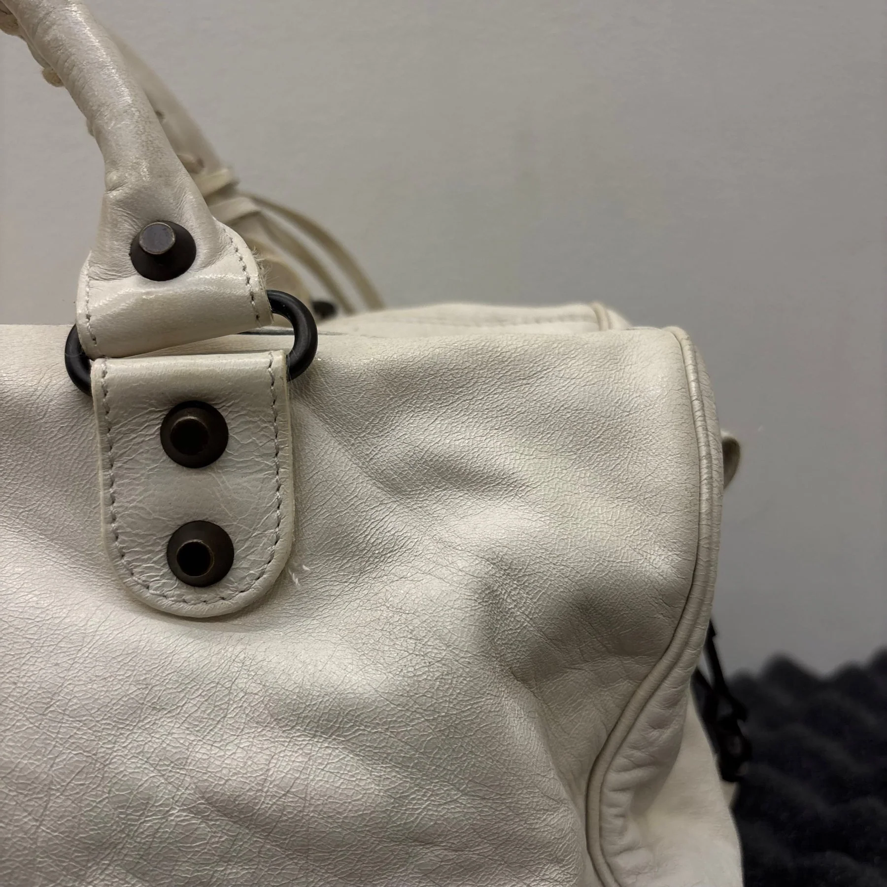Balenciaga White Twiggy Leather Bag - Image 10