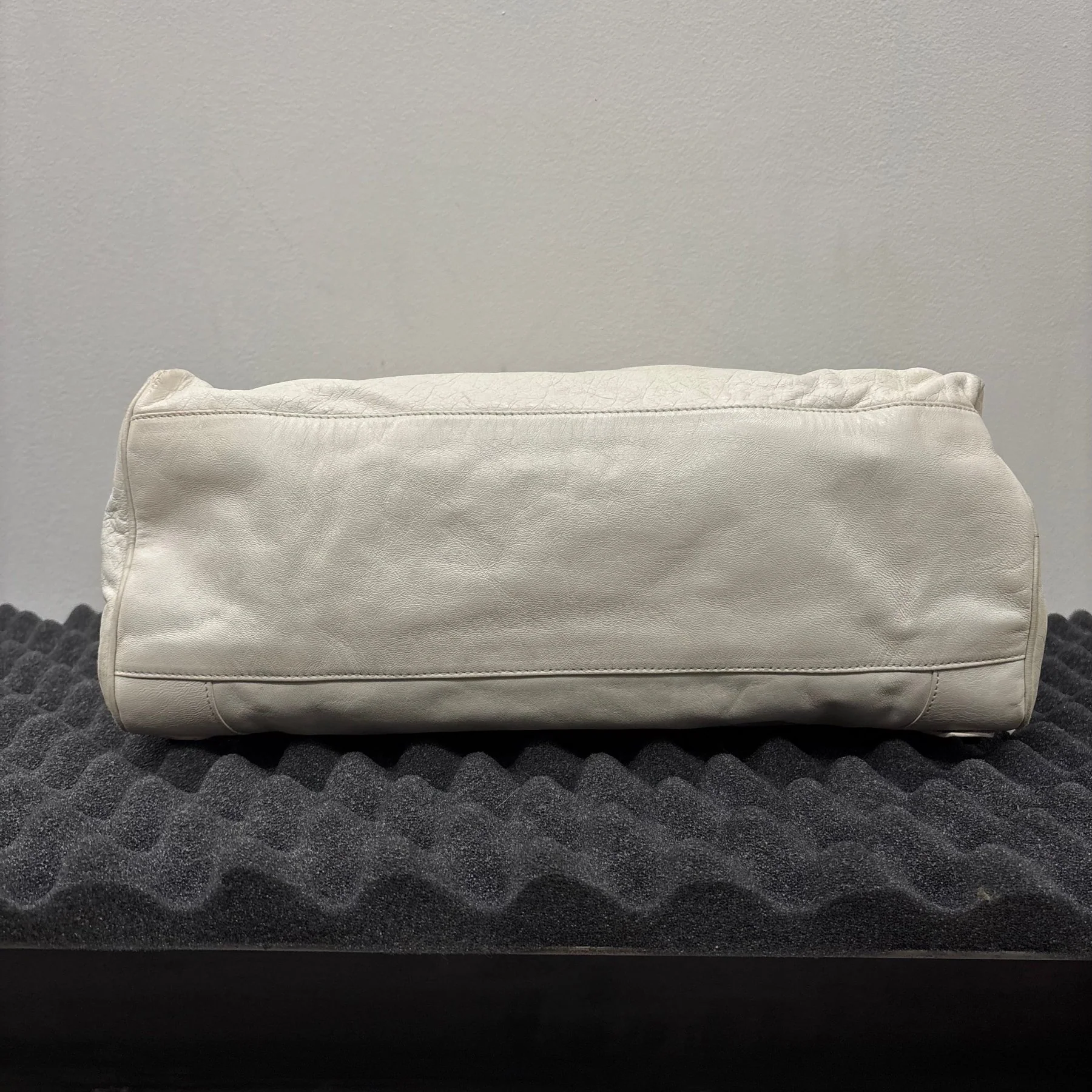 Balenciaga White Twiggy Leather Bag - Image 15