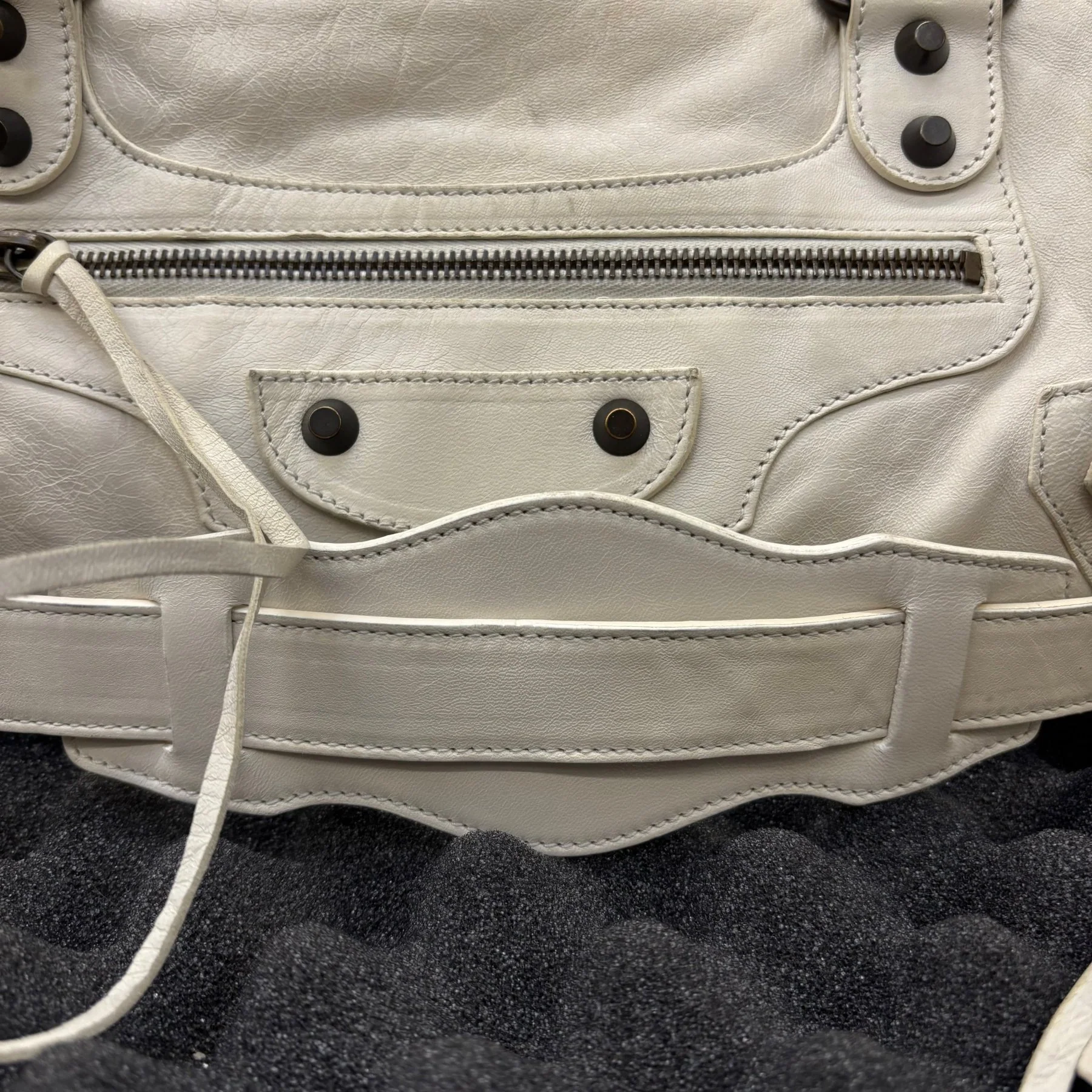 Balenciaga White Twiggy Leather Bag - Image 8