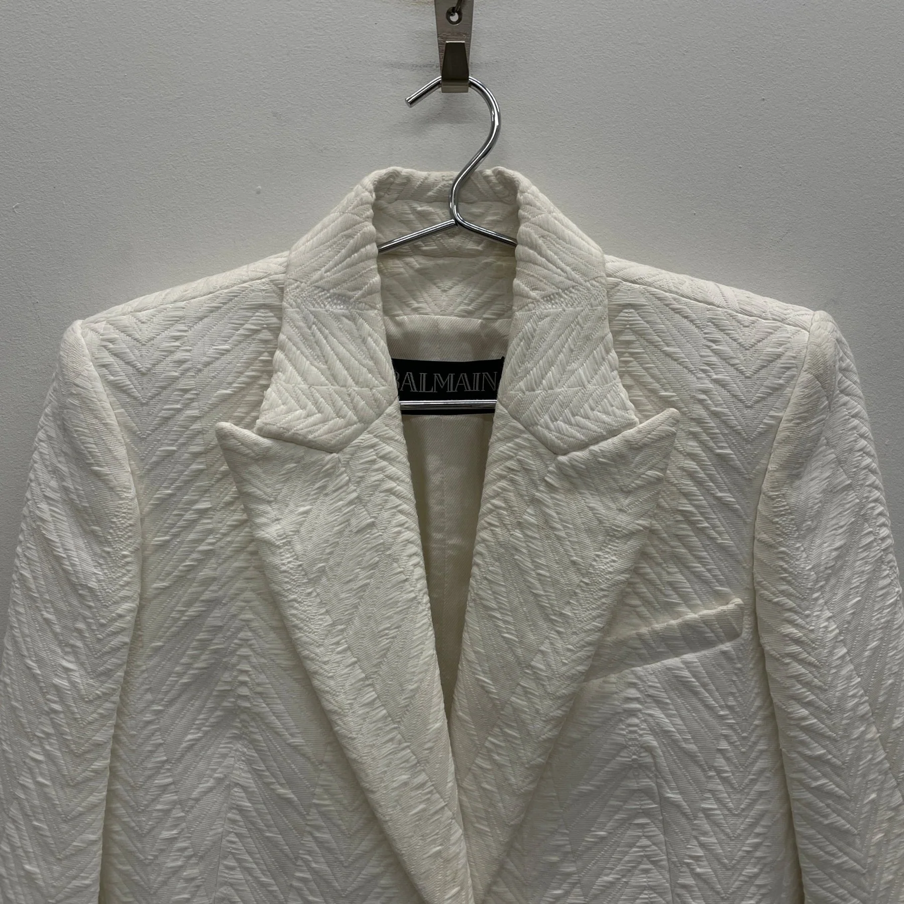 Balmain Paris Textured Embroidered White Blazer - Image 3