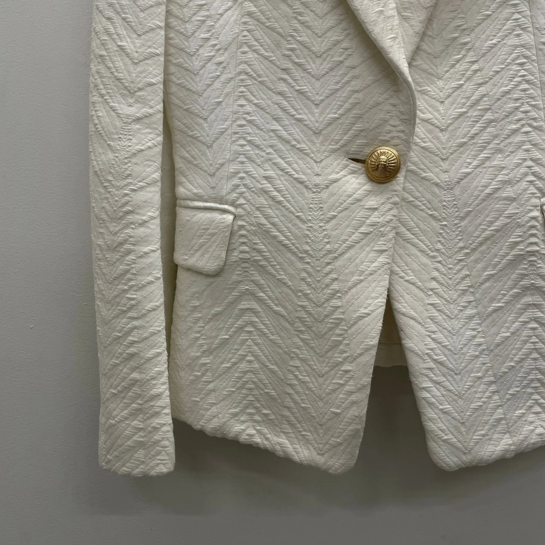Balmain Paris Textured Embroidered White Blazer - Image 4