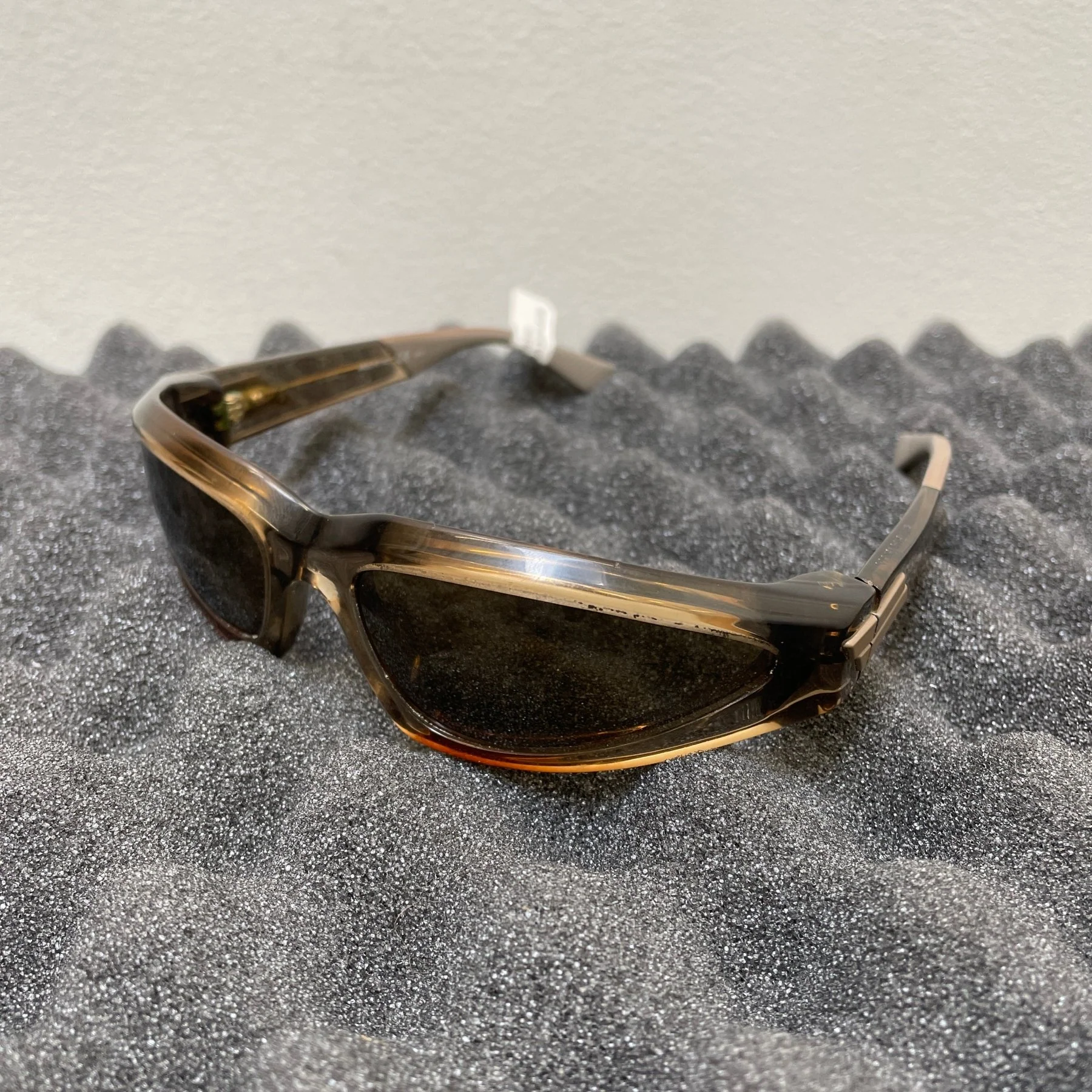 Bottega Veneta BV1118S Racer Glasses - Image 3