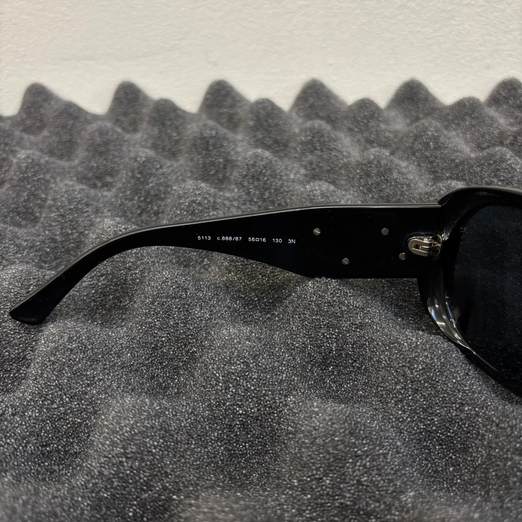 Chanel Flower Design Oval Sunglasses - Image 6