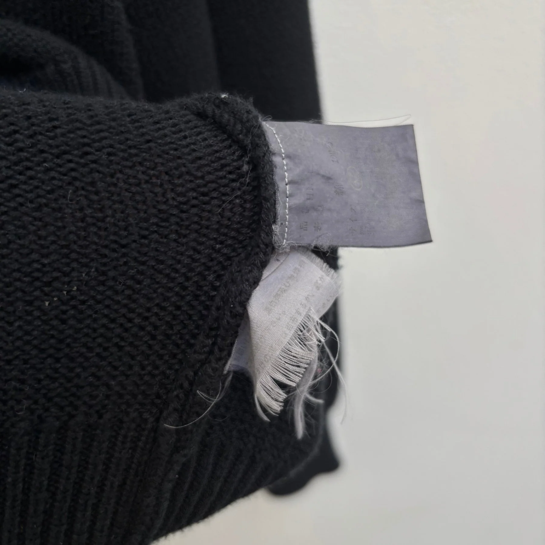 Comme Des Garçons V Neck Knit Sweater - Image 10